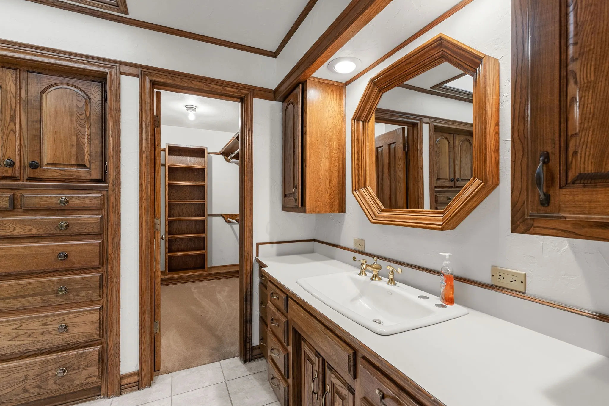 Single Family Residence For Sale in Archer County , 1602 Cedar Avenue, Megargel, Texas 76370, 4 Bedrooms, 5 Bathrooms, 8 Garage spaces, 5,413 Sqft, built in 1982, Price $595,000, mls#20939767, Real Estate Agent in Megargel, Homes For Sale in Archer county, Homes For Sale in Megargel, Realtor in Megargel Texas, Real Estate Brokerage Independent Realty Texas, Luminita Cordes Realtor