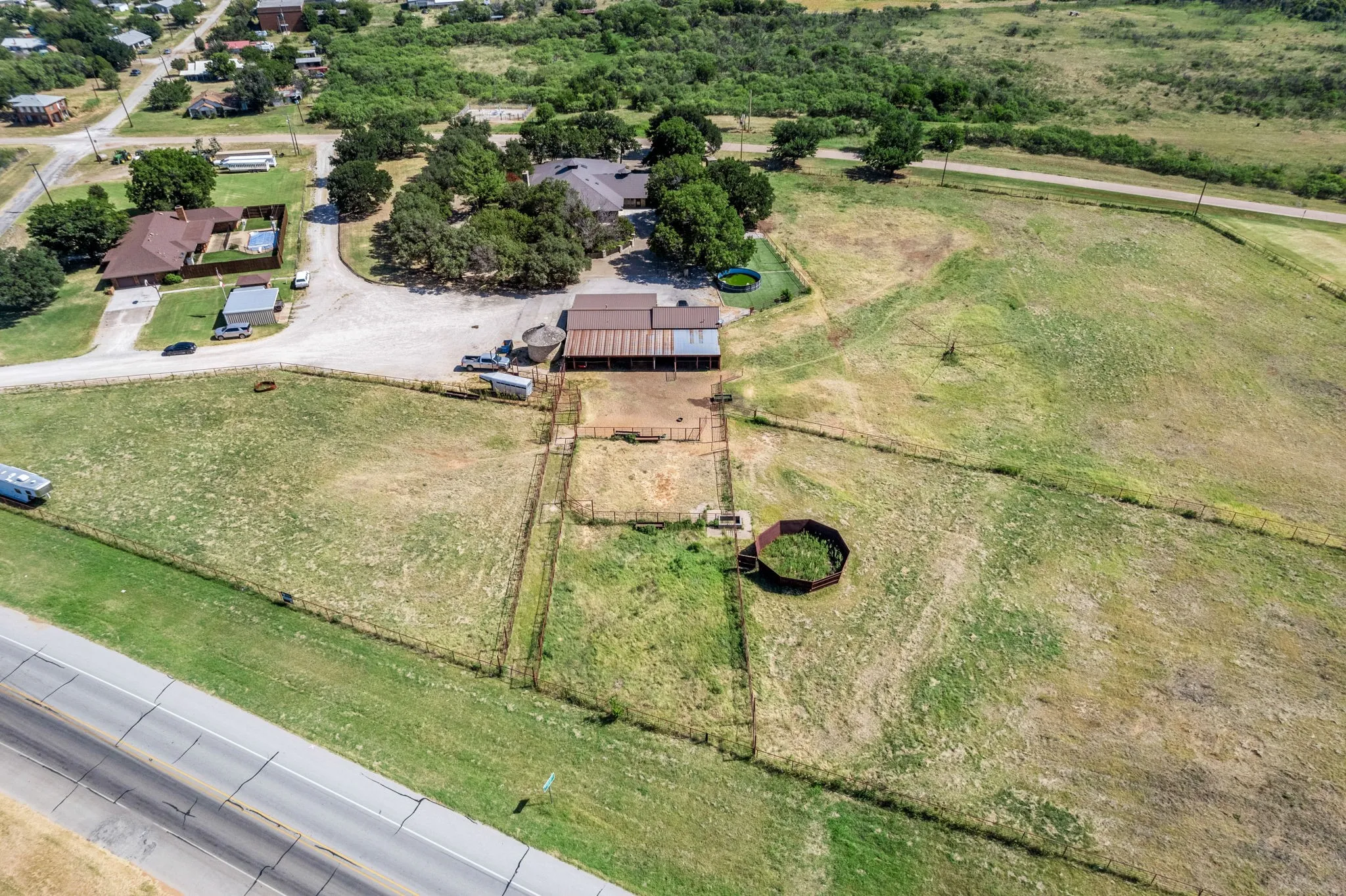 Single Family Residence For Sale in Archer County , 1602 Cedar Avenue, Megargel, Texas 76370, 4 Bedrooms, 5 Bathrooms, 8 Garage spaces, 5,413 Sqft, built in 1982, Price $595,000, mls#20939767, Real Estate Agent in Megargel, Homes For Sale in Archer county, Homes For Sale in Megargel, Realtor in Megargel Texas, Real Estate Brokerage Independent Realty Texas, Luminita Cordes Realtor