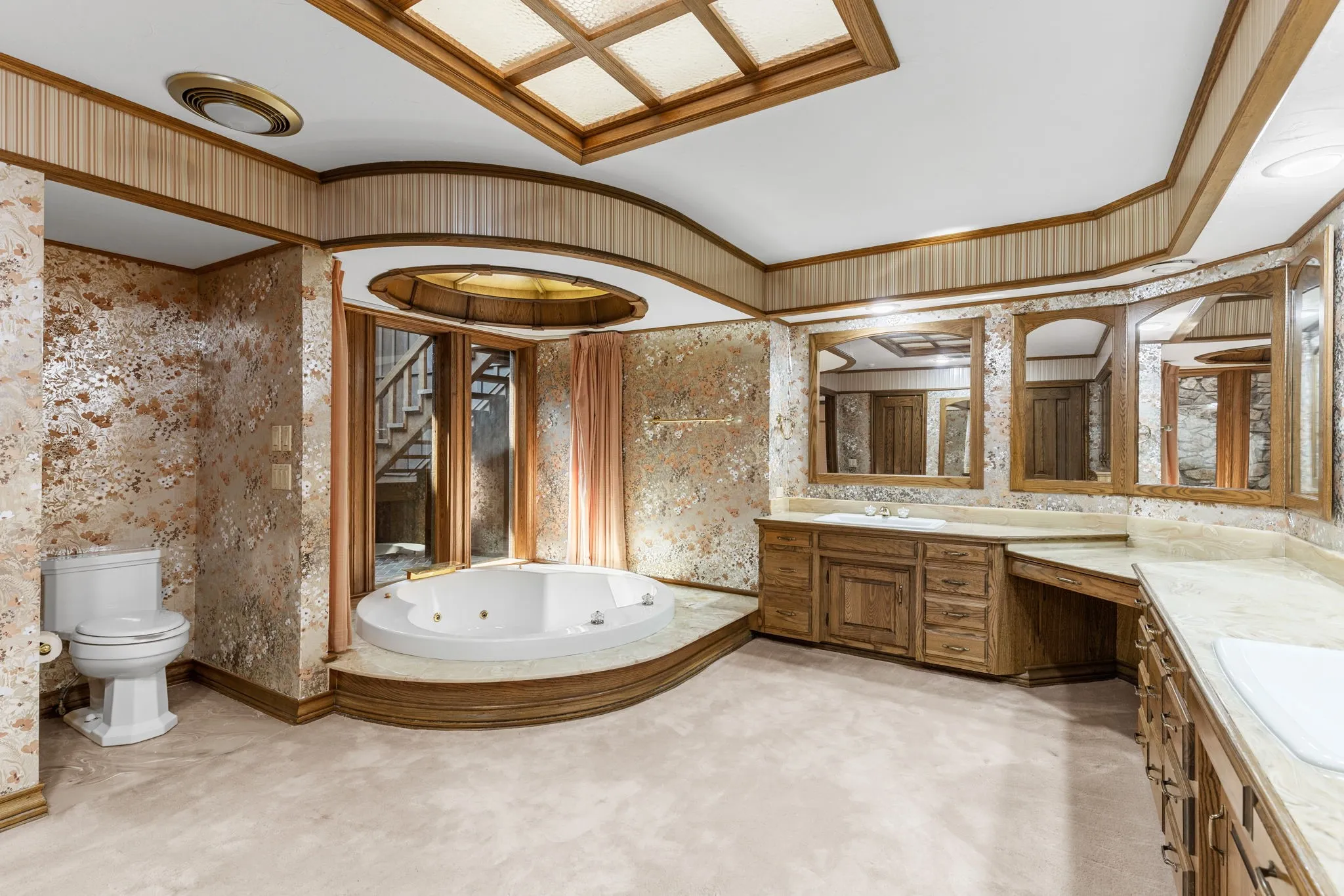Single Family Residence For Sale in Archer County , 1602 Cedar Avenue, Megargel, Texas 76370, 4 Bedrooms, 5 Bathrooms, 8 Garage spaces, 5,413 Sqft, built in 1982, Price $595,000, mls#20939767, Real Estate Agent in Megargel, Homes For Sale in Archer county, Homes For Sale in Megargel, Realtor in Megargel Texas, Real Estate Brokerage Independent Realty Texas, Luminita Cordes Realtor