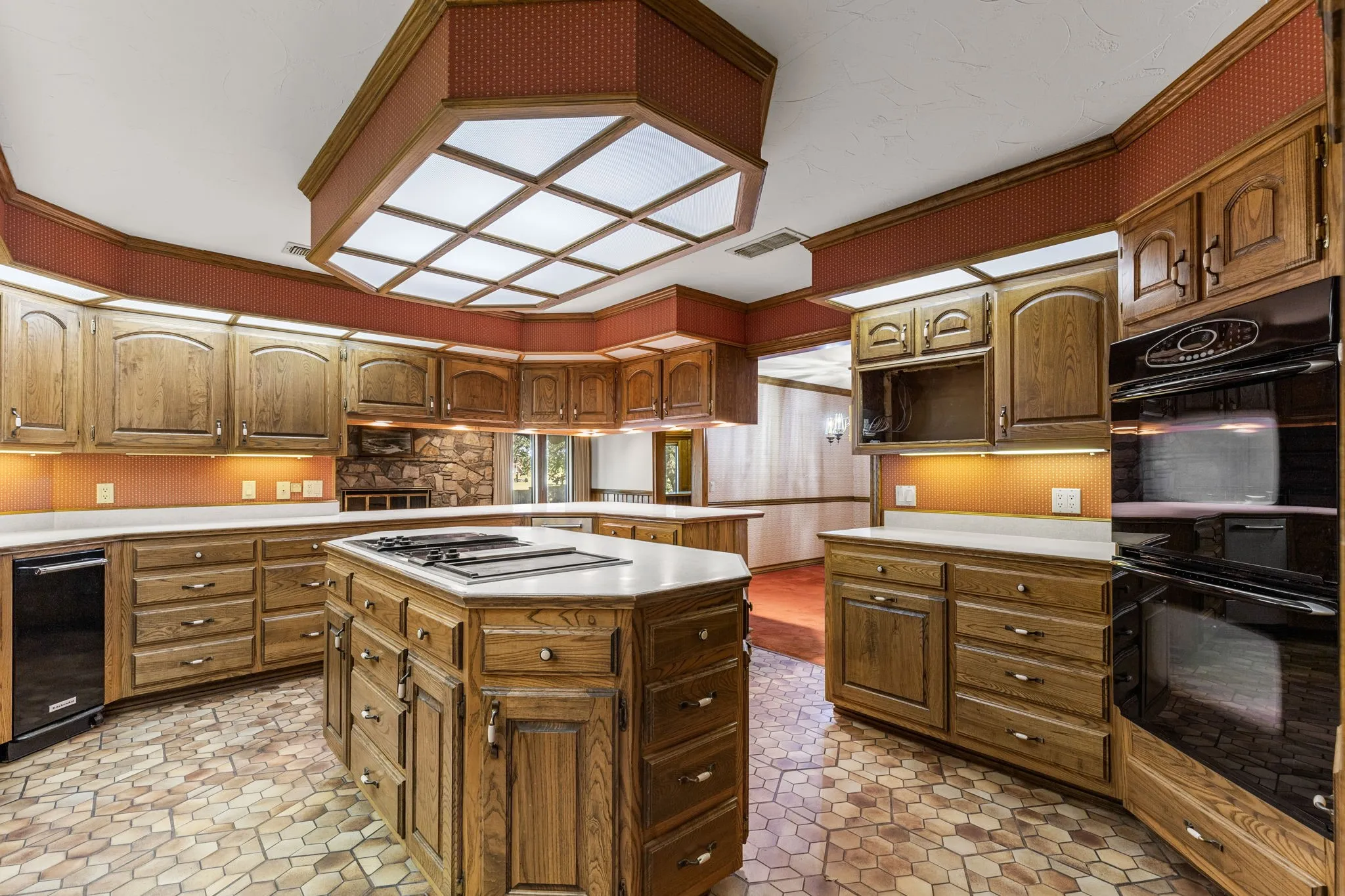 Single Family Residence For Sale in Archer County , 1602 Cedar Avenue, Megargel, Texas 76370, 4 Bedrooms, 5 Bathrooms, 8 Garage spaces, 5,413 Sqft, built in 1982, Price $595,000, mls#20939767, Real Estate Agent in Megargel, Homes For Sale in Archer county, Homes For Sale in Megargel, Realtor in Megargel Texas, Real Estate Brokerage Independent Realty Texas, Luminita Cordes Realtor