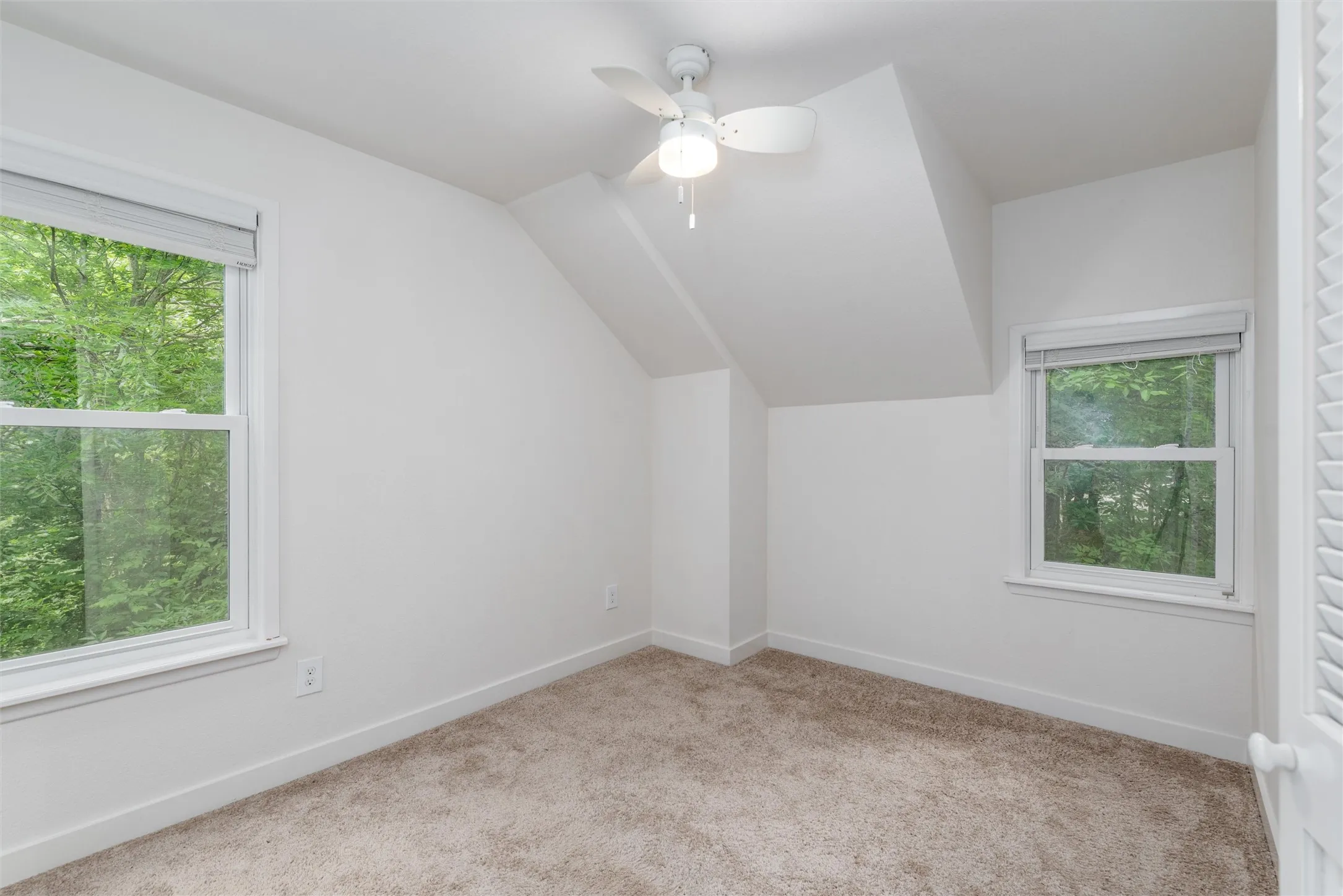 Single Family Residence For Sale in Collin County , 812 Baker Street, Mc Kinney, Texas 75069, 5 Bedroom, 8 Bathroom, 3 Garage spaces, 4,986 Sqft, built in 2015, Preowned, mls#20938086, Real Estate Agent in Mc Kinney, Homes For Sale in Collin county, Homes For Sale in Mc Kinney, Realtor in Mc Kinney Texas, Real Estate Brokerage Independent Realty Texas, Luminita Cordes Realtor