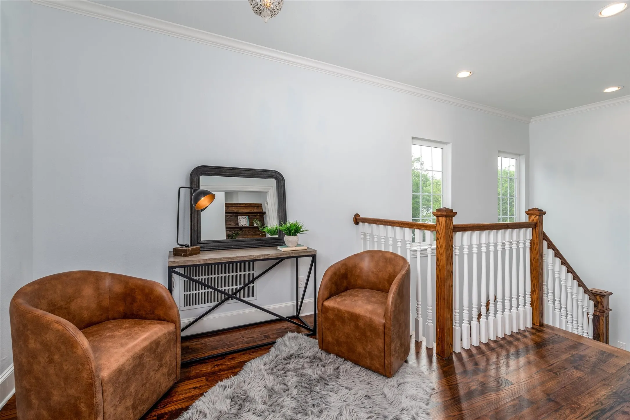Single Family Residence For Sale in Collin County , 812 Baker Street, Mc Kinney, Texas 75069, 5 Bedroom, 8 Bathroom, 3 Garage spaces, 4,986 Sqft, built in 2015, Preowned, mls#20938086, Real Estate Agent in Mc Kinney, Homes For Sale in Collin county, Homes For Sale in Mc Kinney, Realtor in Mc Kinney Texas, Real Estate Brokerage Independent Realty Texas, Luminita Cordes Realtor
