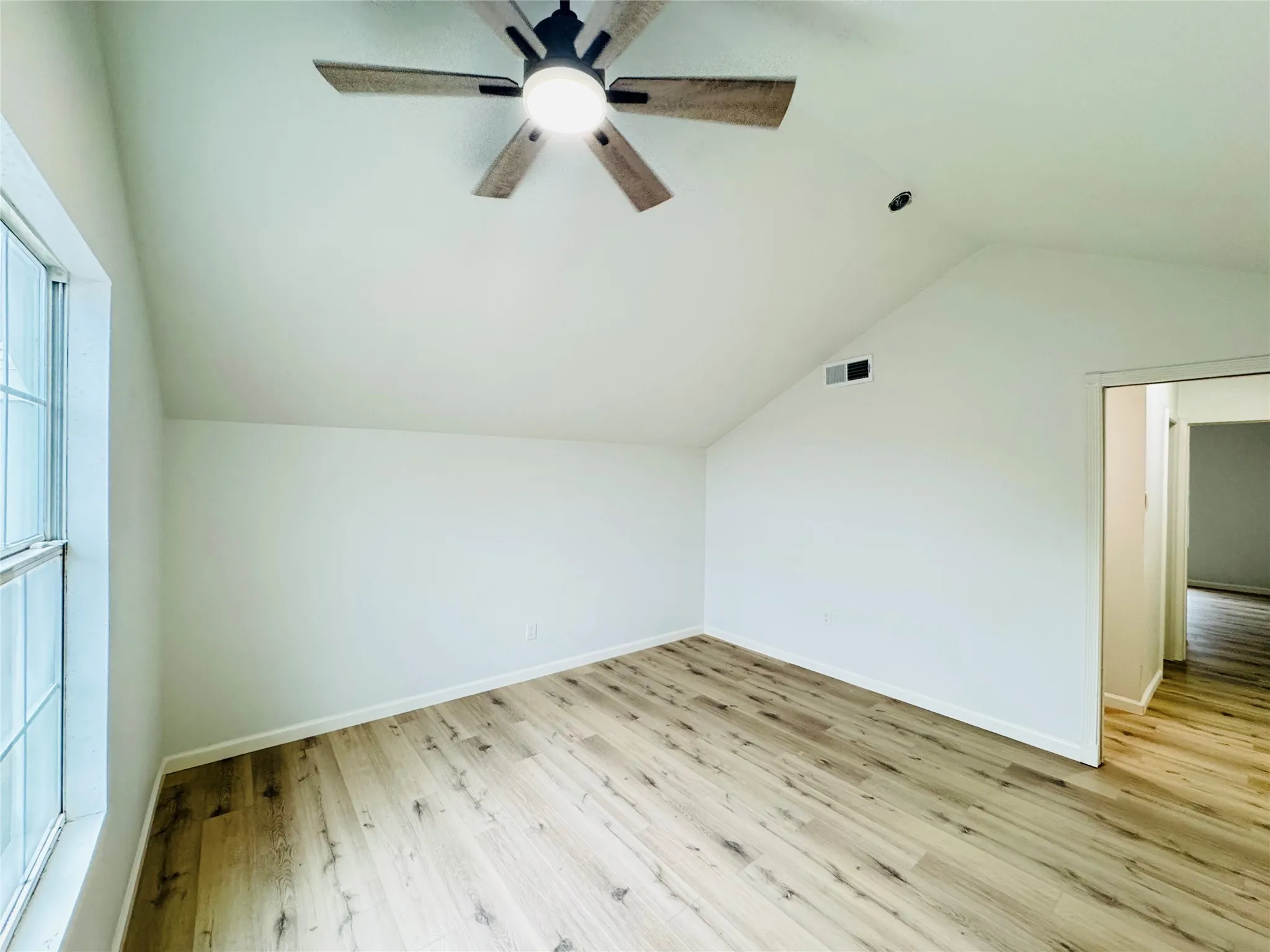 Single Family Residence For Sale in Collin County , 3317 Claymore Drive, Plano, Texas 75075, 5 Bedroom, 3 Bathroom, 2 Garage spaces, 1,944 Sqft, built in 1972, Preowned, mls#20941199, Real Estate Agent in Plano, Homes For Sale in Collin county, Homes For Sale in Plano, Realtor in Plano Texas, Real Estate Brokerage Independent Realty Texas, Luminita Cordes Realtor