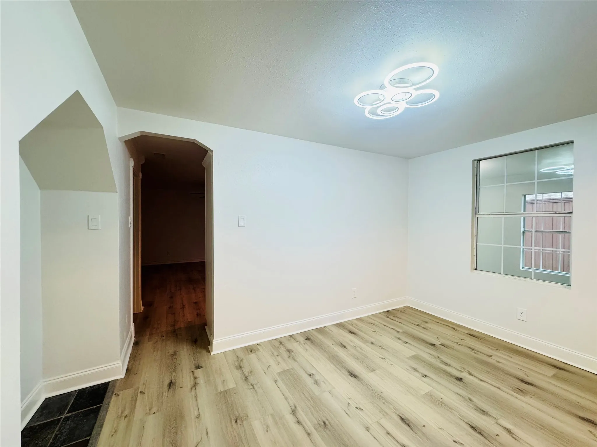 Single Family Residence For Sale in Collin County , 3317 Claymore Drive, Plano, Texas 75075, 5 Bedroom, 3 Bathroom, 2 Garage spaces, 1,944 Sqft, built in 1972, Preowned, mls#20941199, Real Estate Agent in Plano, Homes For Sale in Collin county, Homes For Sale in Plano, Realtor in Plano Texas, Real Estate Brokerage Independent Realty Texas, Luminita Cordes Realtor
