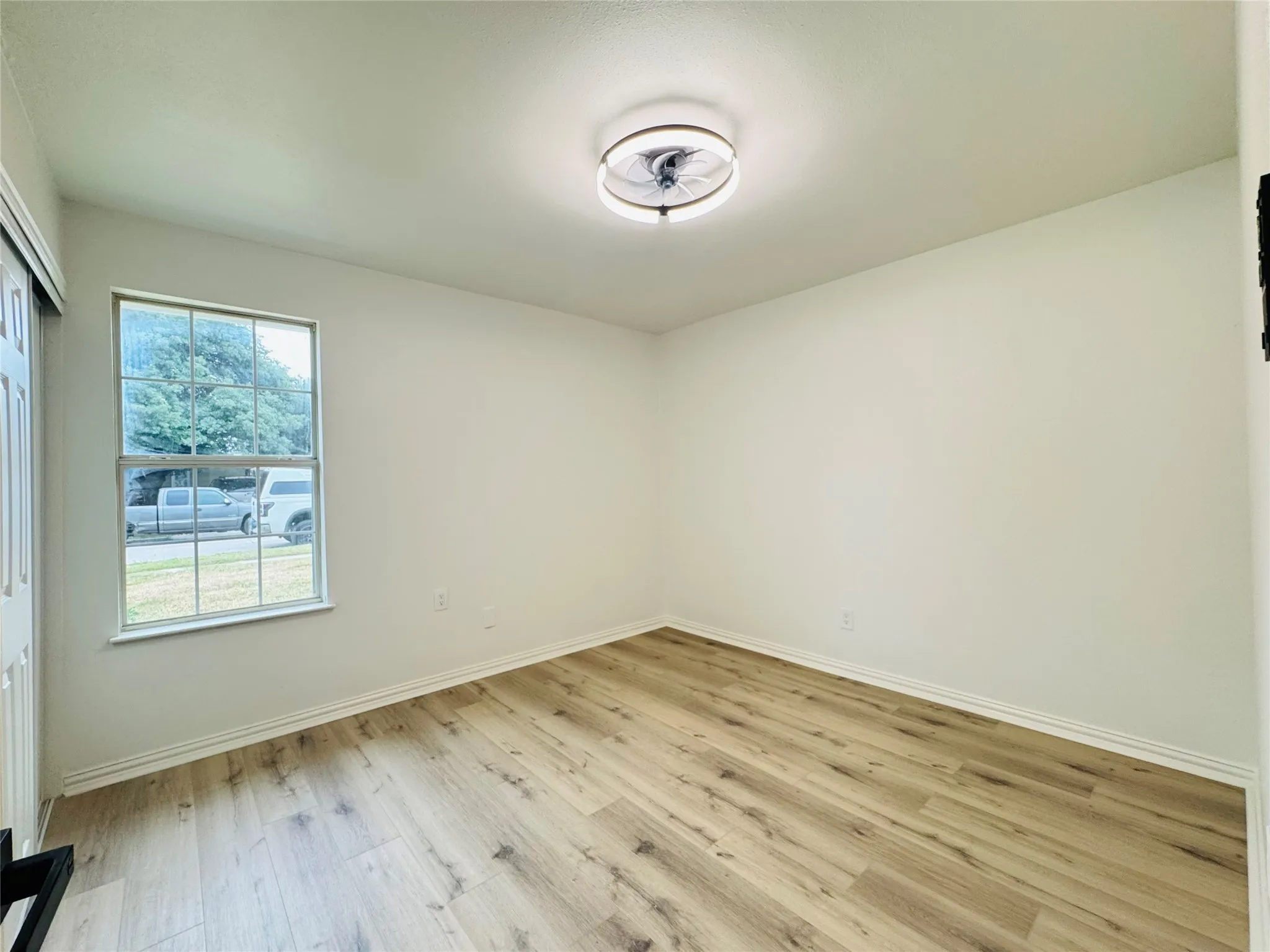 Single Family Residence For Sale in Collin County , 3317 Claymore Drive, Plano, Texas 75075, 5 Bedroom, 3 Bathroom, 2 Garage spaces, 1,944 Sqft, built in 1972, Preowned, mls#20941199, Real Estate Agent in Plano, Homes For Sale in Collin county, Homes For Sale in Plano, Realtor in Plano Texas, Real Estate Brokerage Independent Realty Texas, Luminita Cordes Realtor