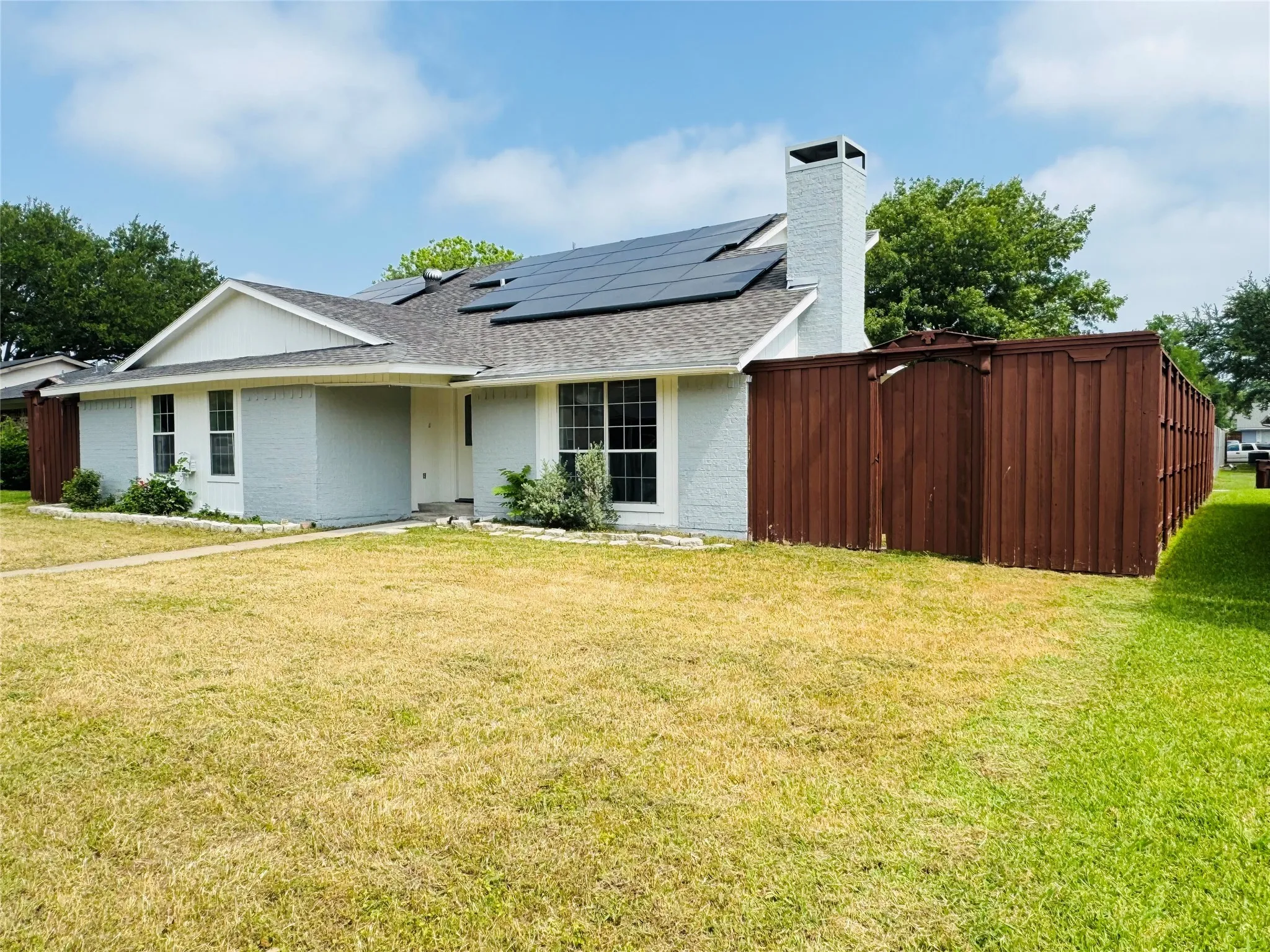Single Family Residence For Sale in Collin County , 3317 Claymore Drive, Plano, Texas 75075, 5 Bedroom, 3 Bathroom, 2 Garage spaces, 1,944 Sqft, built in 1972, Preowned, mls#20941199, Real Estate Agent in Plano, Homes For Sale in Collin county, Homes For Sale in Plano, Realtor in Plano Texas, Real Estate Brokerage Independent Realty Texas, Luminita Cordes Realtor