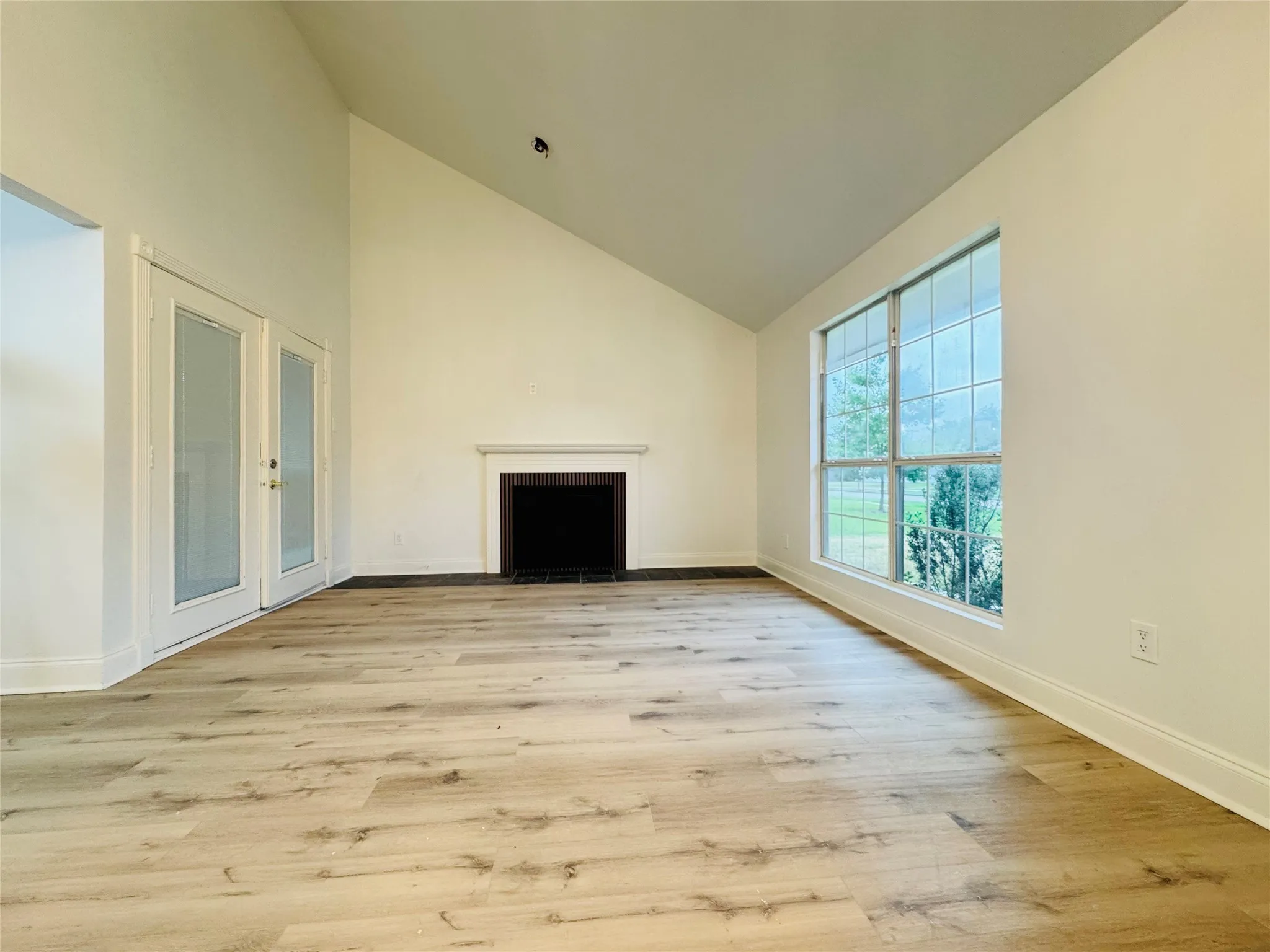 Single Family Residence For Sale in Collin County , 3317 Claymore Drive, Plano, Texas 75075, 5 Bedroom, 3 Bathroom, 2 Garage spaces, 1,944 Sqft, built in 1972, Preowned, mls#20941199, Real Estate Agent in Plano, Homes For Sale in Collin county, Homes For Sale in Plano, Realtor in Plano Texas, Real Estate Brokerage Independent Realty Texas, Luminita Cordes Realtor