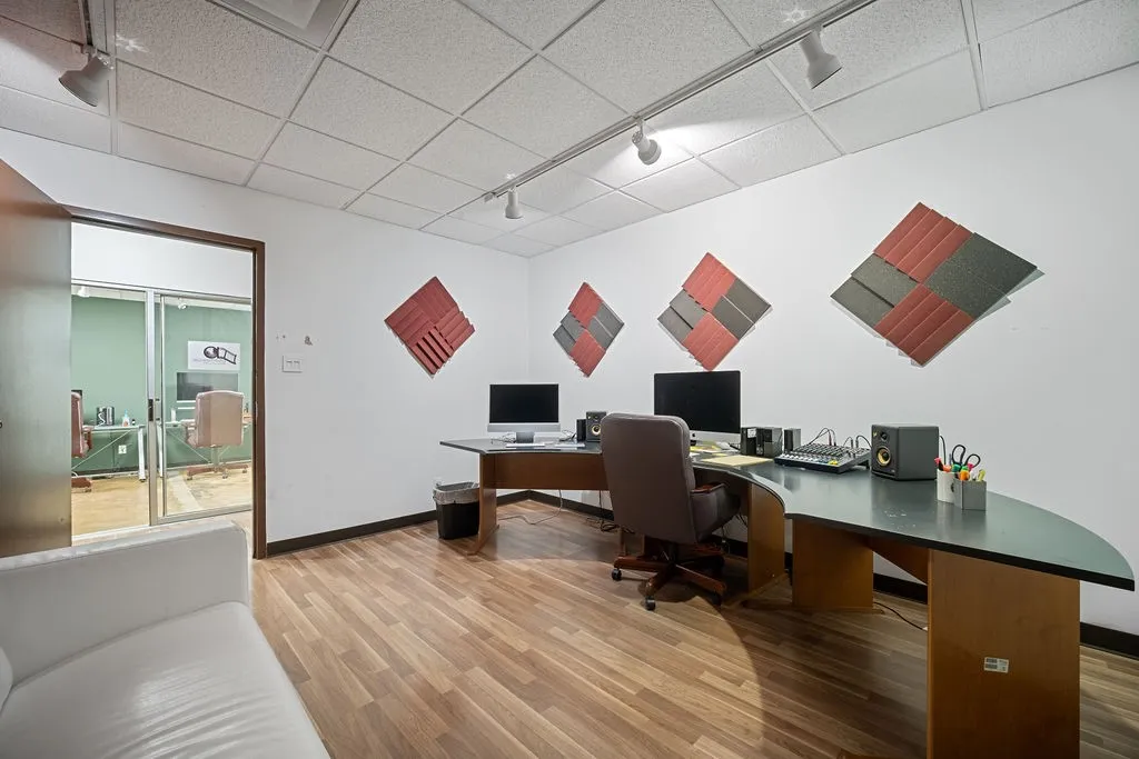 Office For Sale in Dallas County , 2909 San Jacinto, Dallas, Texas 75204, 0, 0, Garage spaces, 0 Sqft, built in 1940, Preowned, mls#20941253, Real Estate Agent in Dallas, Homes For Sale in Dallas county, Homes For Sale in Dallas, Realtor in Dallas Texas, Real Estate Brokerage Independent Realty Texas, Luminita Cordes Realtor