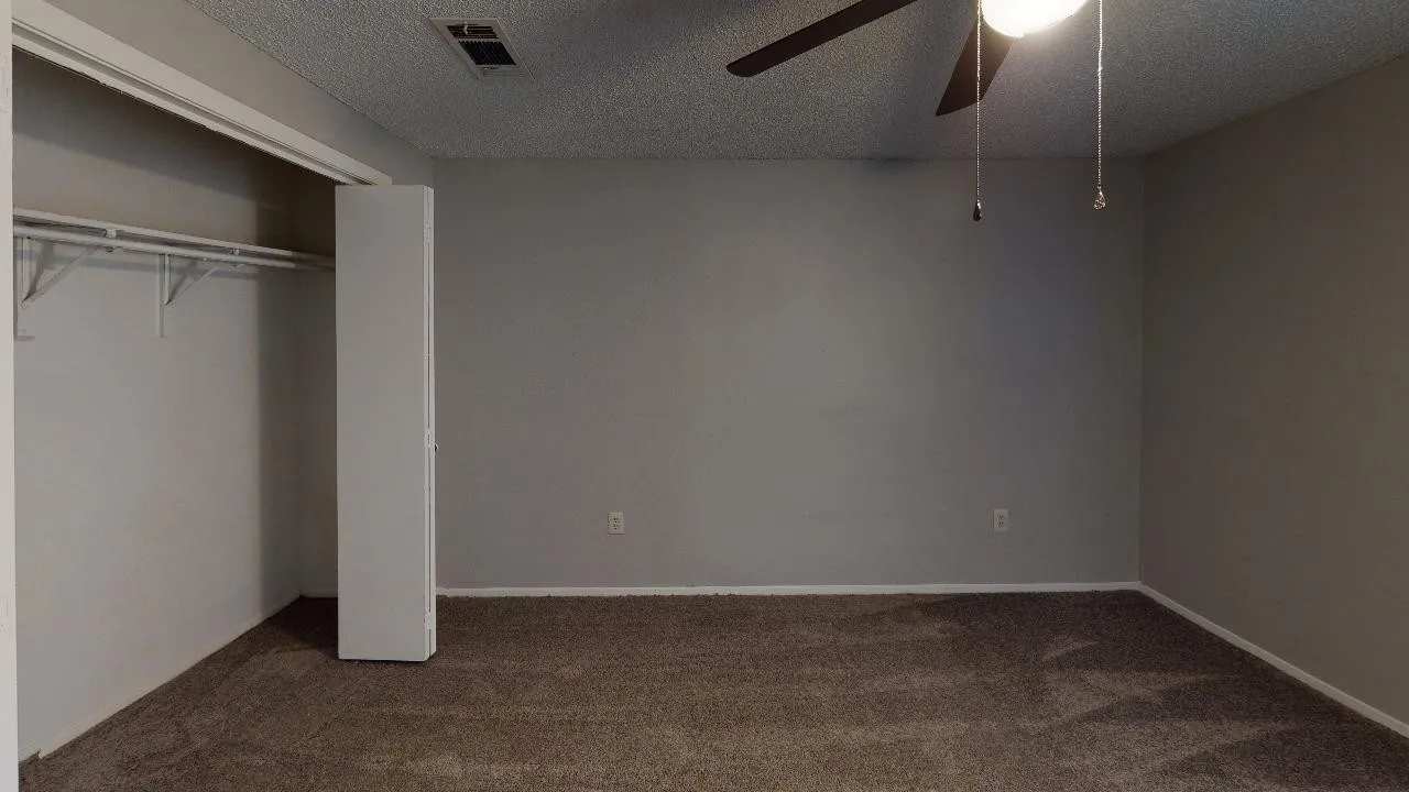 Condominium For Sale in Dallas County , 9696 Walnut Street 1203, Dallas, Texas 75243, 1 Bedroom, 1 Bathroom, Garage spaces, 730 Sqft, built in 1981, Preowned, mls#20941261, Real Estate Agent in Dallas, Homes For Sale in Dallas county, Homes For Sale in Dallas, Realtor in Dallas Texas, Real Estate Brokerage Independent Realty Texas, Luminita Cordes Realtor
