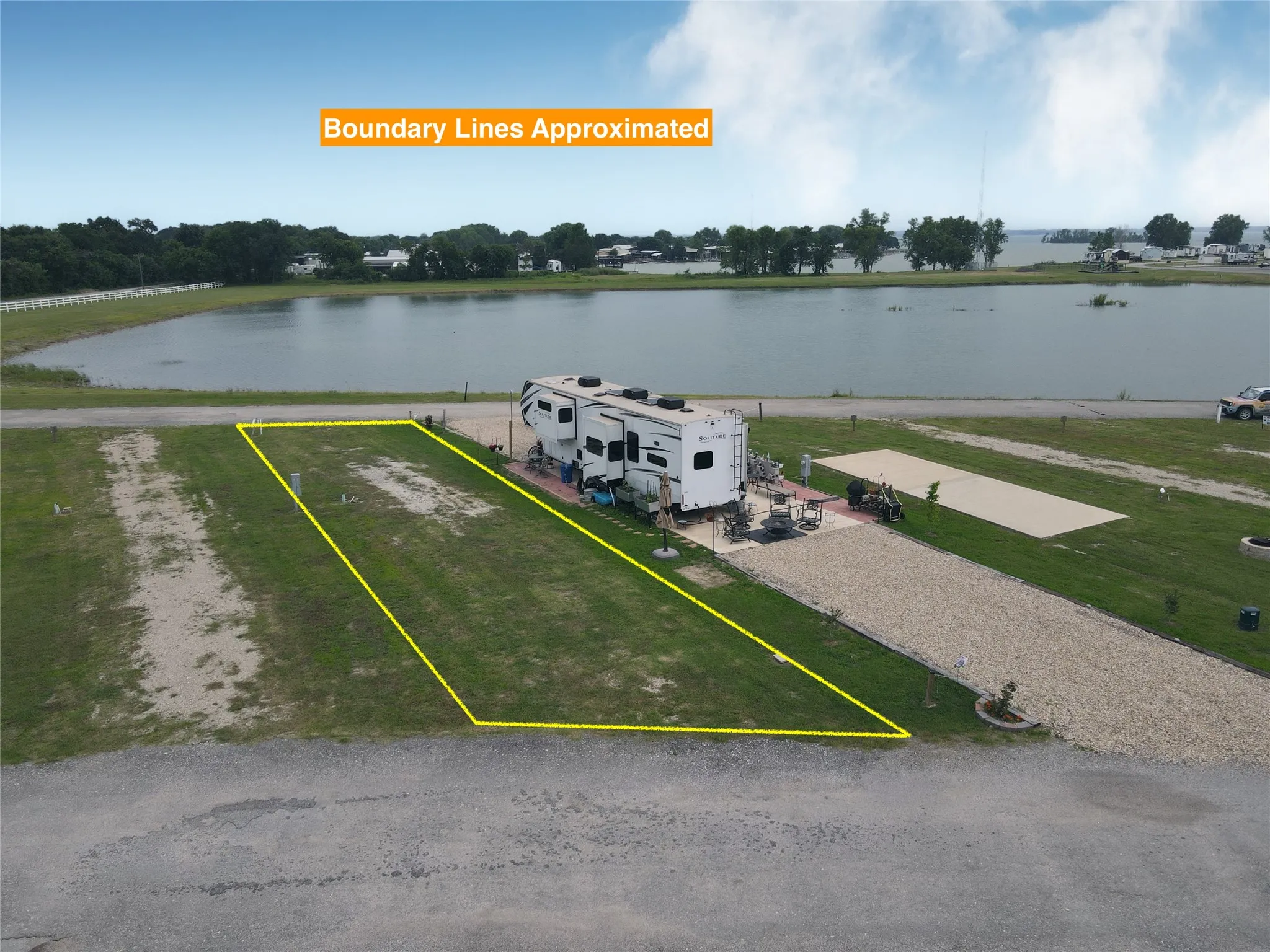 Unimproved Land For Sale in Navarro County , Lot 165 Peninsula Road, Kerens, Texas 75144, 0, 0, Garage spaces, 0 Sqft, built in 0, Price $34,900, mls#20939485, Real Estate Agent in Kerens, Homes For Sale in Navarro county, Homes For Sale in Kerens, Realtor in Kerens Texas, Real Estate Brokerage Independent Realty Texas, Luminita Cordes Realtor