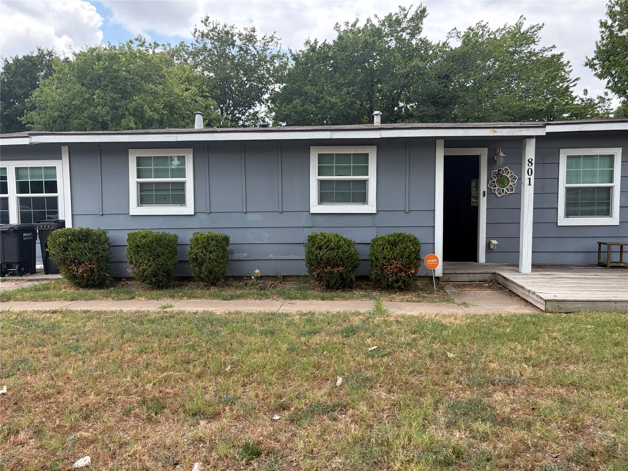 Single Family Residence For Sale in Dallas County , 801 Grande Drive, Mesquite, Texas 75149, 3 Bedroom, 2 Bathroom, Garage spaces, 1,309 Sqft, built in 1955, mls#20941733, Real Estate Agent in Mesquite, Homes For Sale in Dallas county, Homes For Sale in Mesquite, Realtor in Mesquite Texas, Real Estate Brokerage Independent Realty Texas, Luminita Cordes Realtor