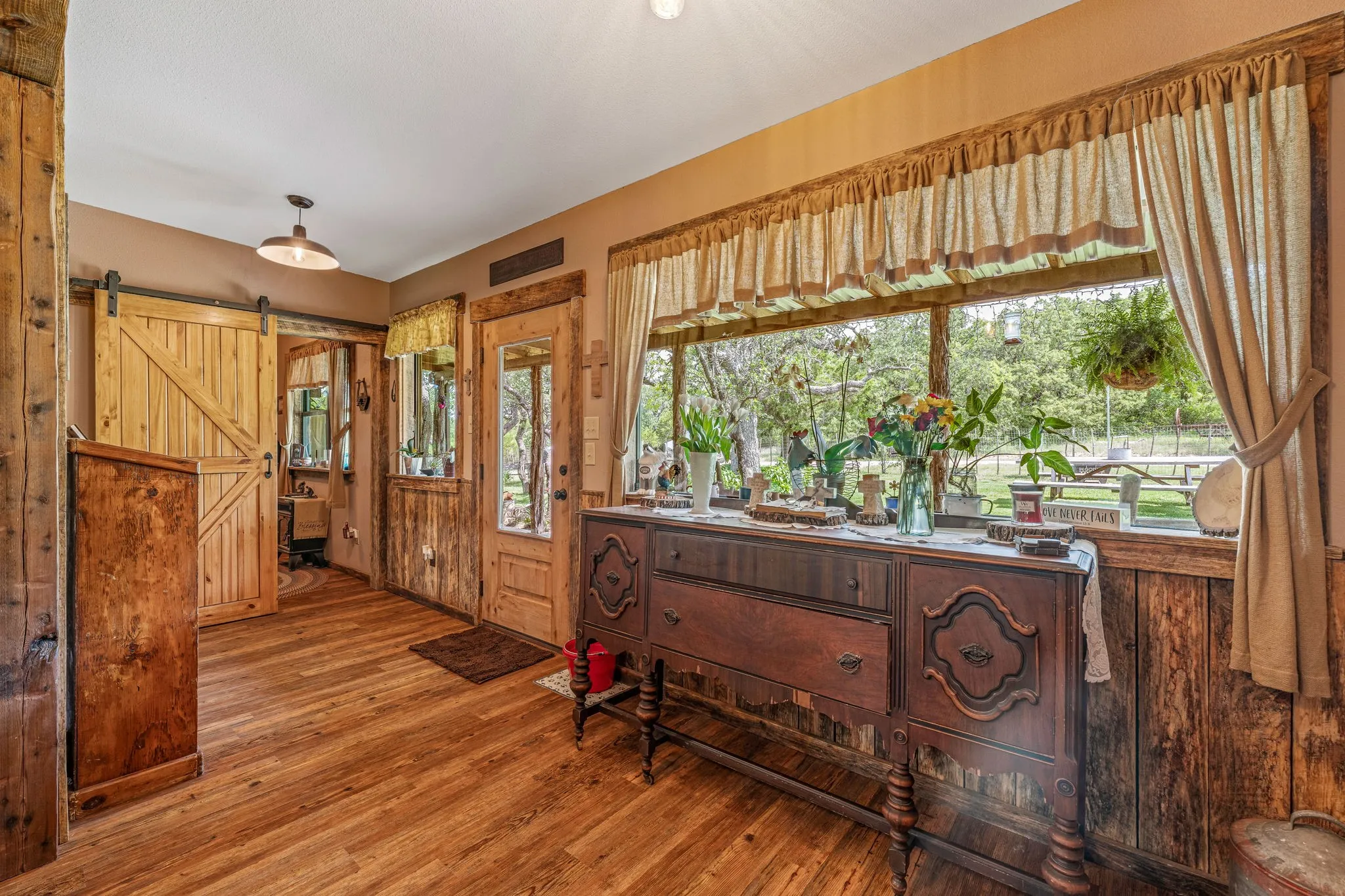 Farm For Sale in Erath County , 493 Private Road 1673, Stephenville, Texas 76401, 3 Bedrooms, 3 Bathrooms, Garage spaces, 2,230 Sqft, built in 1997, Price $789,000, mls#20941284, Real Estate Agent in Stephenville, Homes For Sale in Erath county, Homes For Sale in Stephenville, Realtor in Stephenville Texas, Real Estate Brokerage Independent Realty Texas, Luminita Cordes Realtor