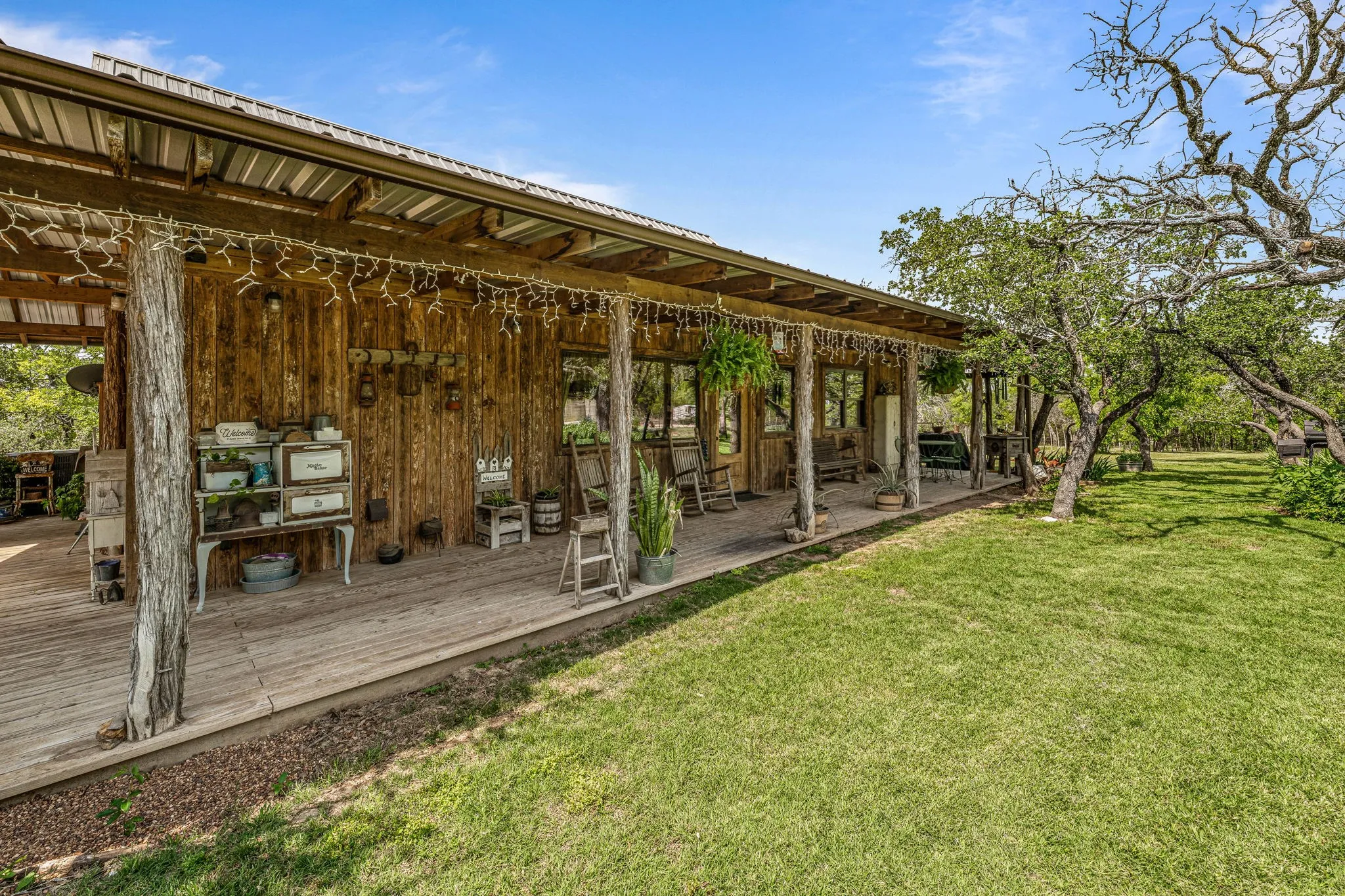 Farm For Sale in Erath County , 493 Private Road 1673, Stephenville, Texas 76401, 3 Bedrooms, 3 Bathrooms, Garage spaces, 2,230 Sqft, built in 1997, Price $789,000, mls#20941284, Real Estate Agent in Stephenville, Homes For Sale in Erath county, Homes For Sale in Stephenville, Realtor in Stephenville Texas, Real Estate Brokerage Independent Realty Texas, Luminita Cordes Realtor