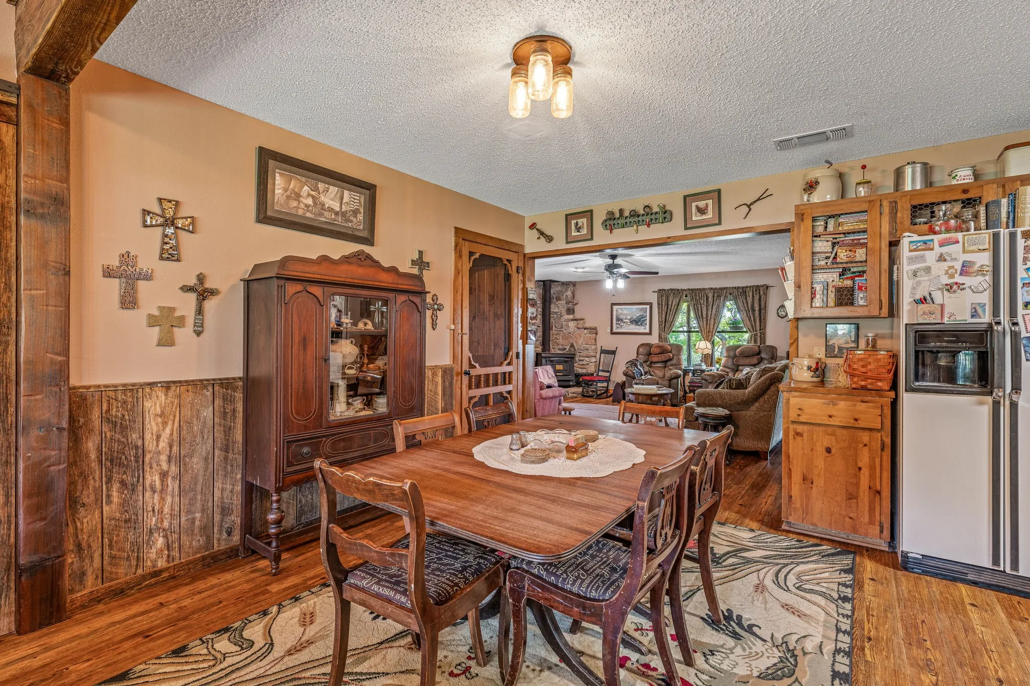 Farm For Sale in Erath County , 493 Private Road 1673, Stephenville, Texas 76401, 3 Bedrooms, 3 Bathrooms, Garage spaces, 2,230 Sqft, built in 1997, Price $789,000, mls#20941284, Real Estate Agent in Stephenville, Homes For Sale in Erath county, Homes For Sale in Stephenville, Realtor in Stephenville Texas, Real Estate Brokerage Independent Realty Texas, Luminita Cordes Realtor