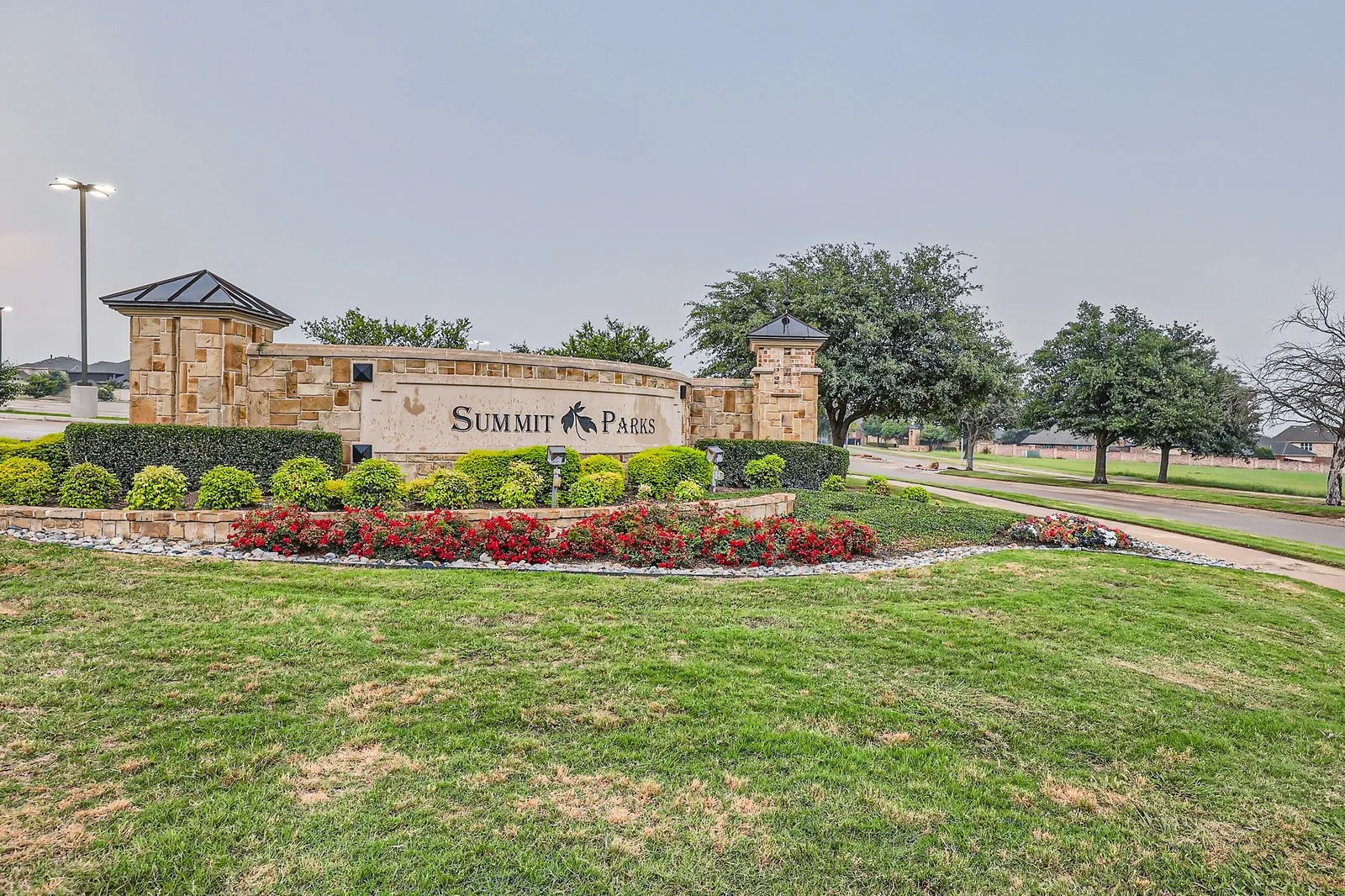 Single Family Residence For Sale in Dallas County , 440 Shasta Street, De Soto, Texas 75115, 3 Bedroom, 3 Bathroom, 2 Garage spaces, 1,843 Sqft, built in 2012, Preowned, mls#20940992, Real Estate Agent in De Soto, Homes For Sale in Dallas county, Homes For Sale in De Soto, Realtor in De Soto Texas, Real Estate Brokerage Independent Realty Texas, Luminita Cordes Realtor