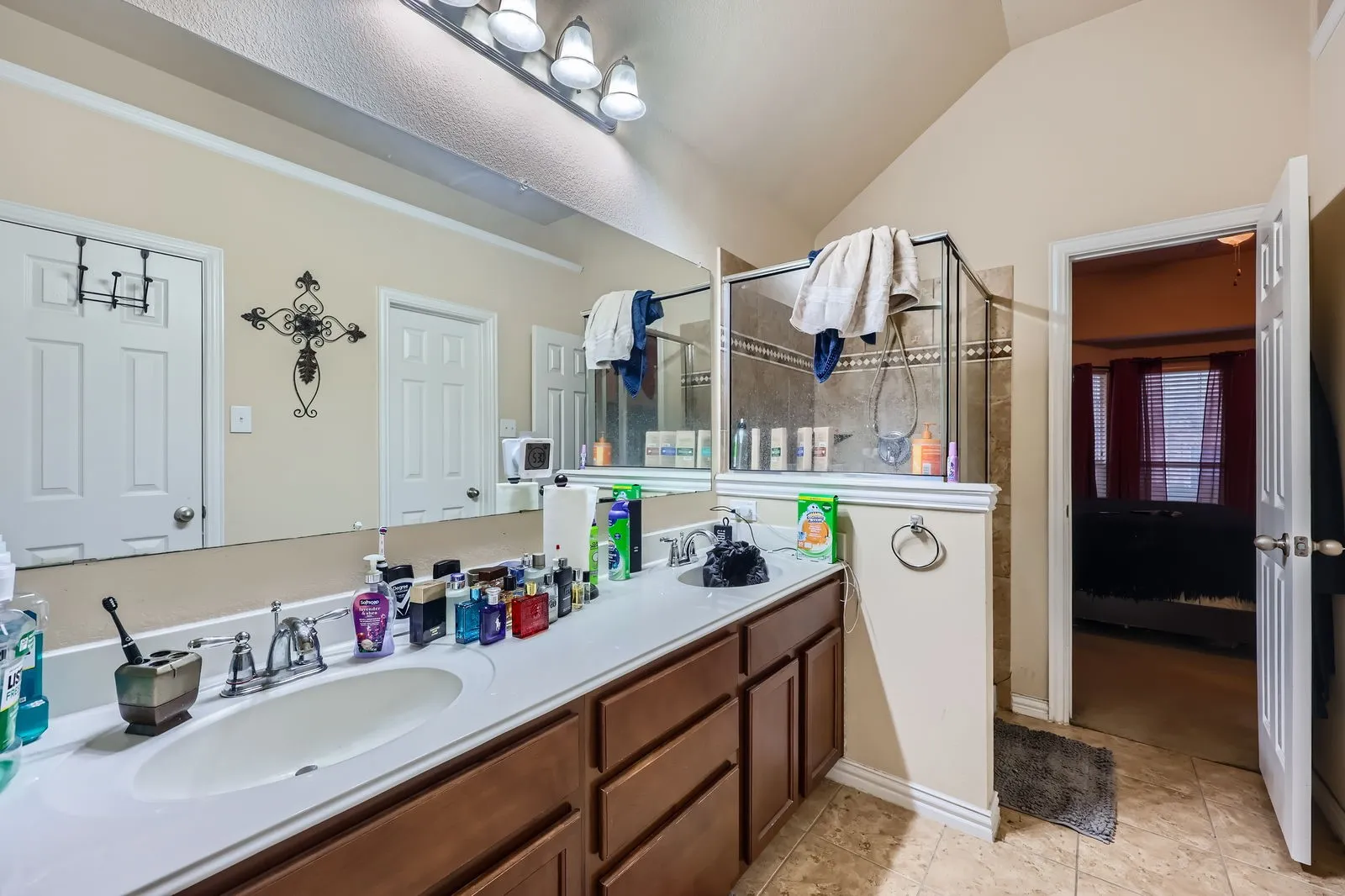 Single Family Residence For Sale in Dallas County , 440 Shasta Street, De Soto, Texas 75115, 3 Bedroom, 3 Bathroom, 2 Garage spaces, 1,843 Sqft, built in 2012, Preowned, mls#20940992, Real Estate Agent in De Soto, Homes For Sale in Dallas county, Homes For Sale in De Soto, Realtor in De Soto Texas, Real Estate Brokerage Independent Realty Texas, Luminita Cordes Realtor