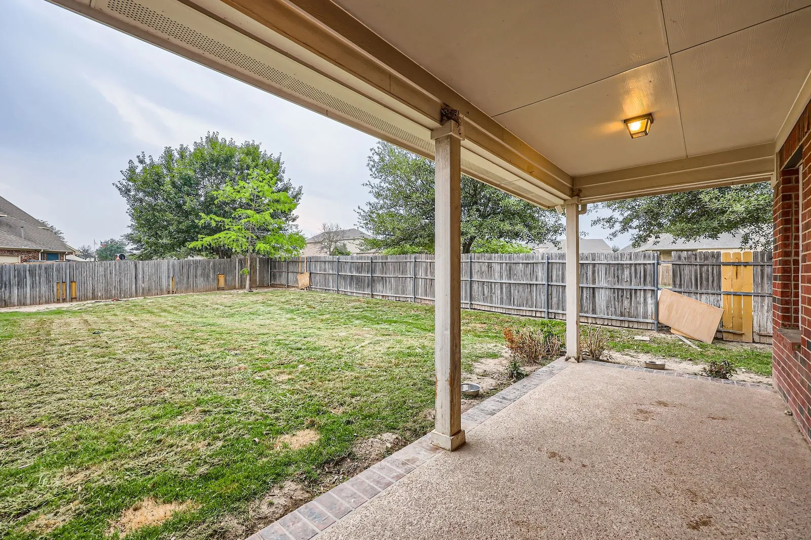 Single Family Residence For Sale in Dallas County , 440 Shasta Street, De Soto, Texas 75115, 3 Bedroom, 3 Bathroom, 2 Garage spaces, 1,843 Sqft, built in 2012, Preowned, mls#20940992, Real Estate Agent in De Soto, Homes For Sale in Dallas county, Homes For Sale in De Soto, Realtor in De Soto Texas, Real Estate Brokerage Independent Realty Texas, Luminita Cordes Realtor