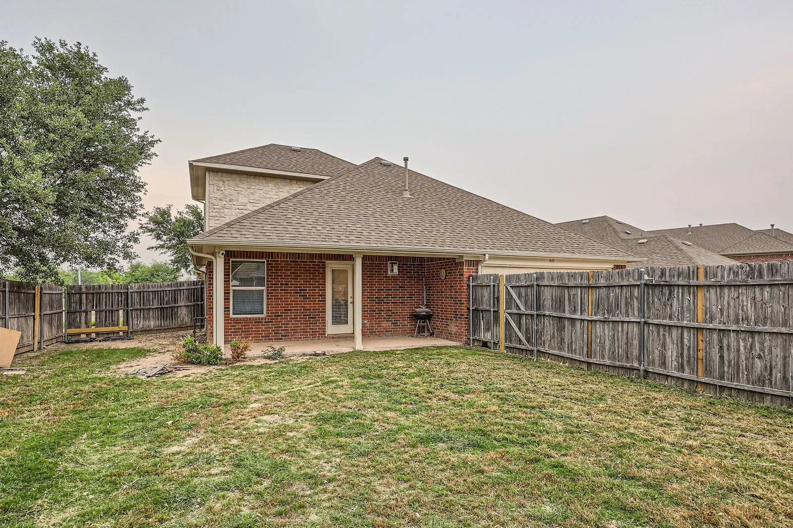 Single Family Residence For Sale in Dallas County , 440 Shasta Street, De Soto, Texas 75115, 3 Bedroom, 3 Bathroom, 2 Garage spaces, 1,843 Sqft, built in 2012, Preowned, mls#20940992, Real Estate Agent in De Soto, Homes For Sale in Dallas county, Homes For Sale in De Soto, Realtor in De Soto Texas, Real Estate Brokerage Independent Realty Texas, Luminita Cordes Realtor
