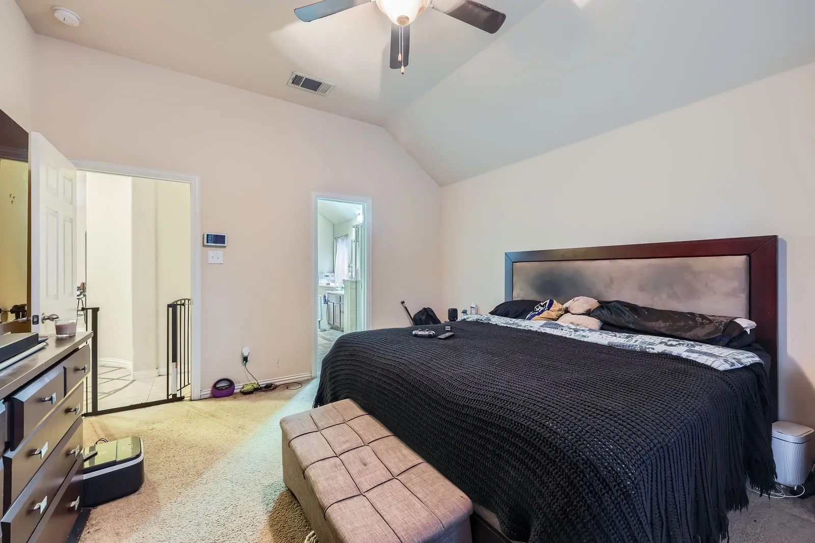 Single Family Residence For Sale in Dallas County , 440 Shasta Street, De Soto, Texas 75115, 3 Bedroom, 3 Bathroom, 2 Garage spaces, 1,843 Sqft, built in 2012, Preowned, mls#20940992, Real Estate Agent in De Soto, Homes For Sale in Dallas county, Homes For Sale in De Soto, Realtor in De Soto Texas, Real Estate Brokerage Independent Realty Texas, Luminita Cordes Realtor