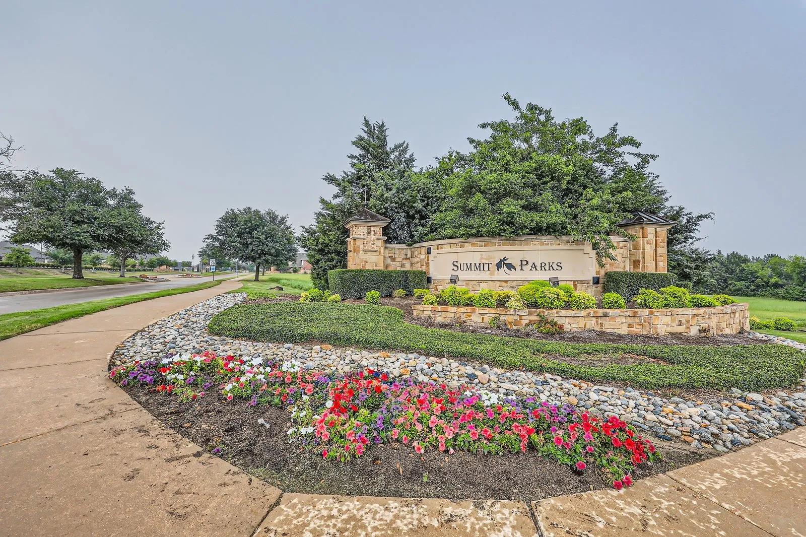 Single Family Residence For Sale in Dallas County , 440 Shasta Street, De Soto, Texas 75115, 3 Bedroom, 3 Bathroom, 2 Garage spaces, 1,843 Sqft, built in 2012, Preowned, mls#20940992, Real Estate Agent in De Soto, Homes For Sale in Dallas county, Homes For Sale in De Soto, Realtor in De Soto Texas, Real Estate Brokerage Independent Realty Texas, Luminita Cordes Realtor