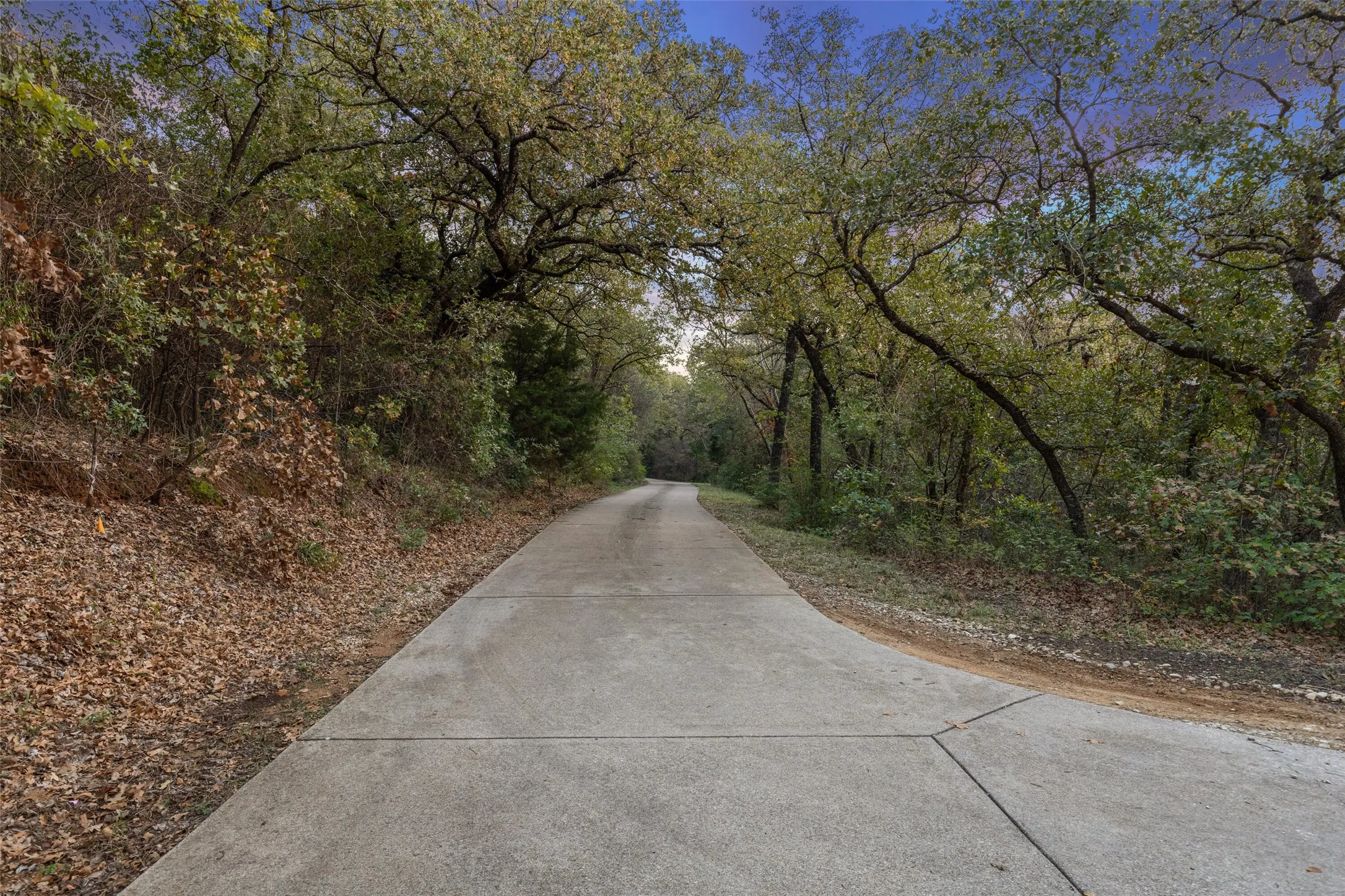 Impressive secluded street