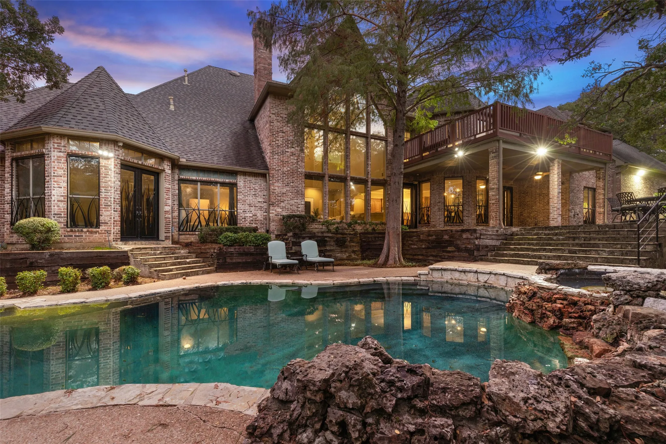Single Family Residence For Sale in Tarrant County , 3206 Wintergreen Terrace, Grapevine, Texas 76051, 4 Bedroom, 5 Bathroom, 4 Garage spaces, 6,449 Sqft, built in 1997, Preowned, mls#20943073, Real Estate Agent in Grapevine, Homes For Sale in Tarrant county, Homes For Sale in Grapevine, Realtor in Grapevine Texas, Real Estate Brokerage Independent Realty Texas, Luminita Cordes Realtor