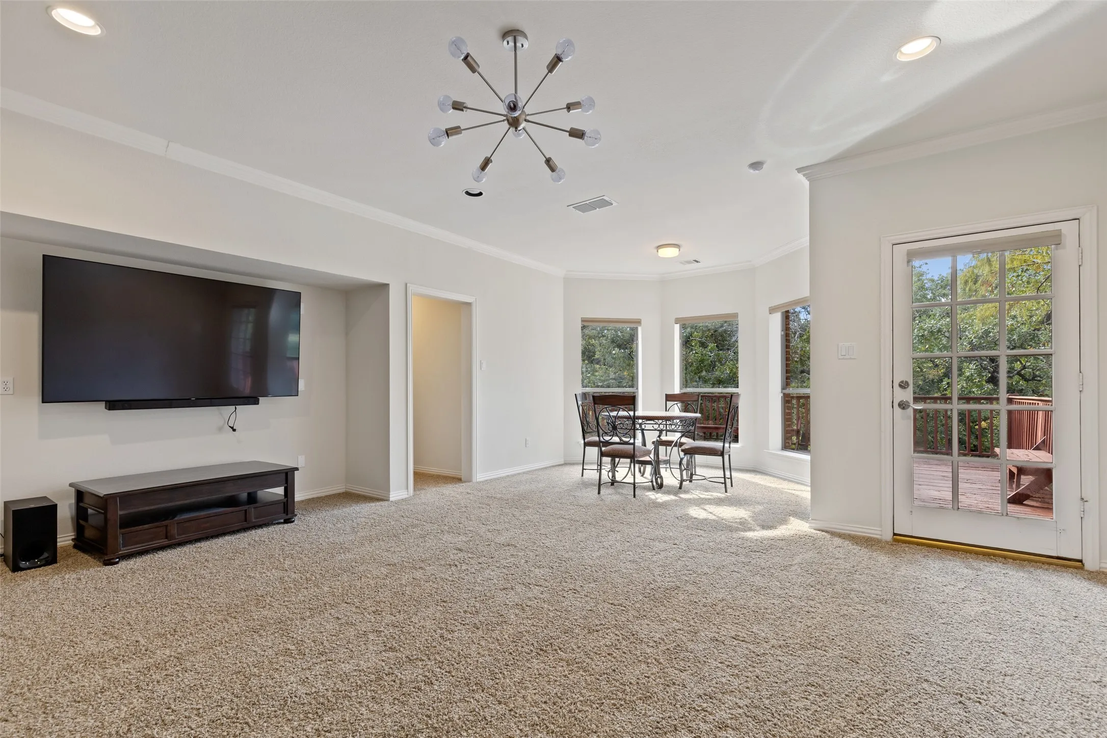 Single Family Residence For Sale in Tarrant County , 3206 Wintergreen Terrace, Grapevine, Texas 76051, 4 Bedroom, 5 Bathroom, 4 Garage spaces, 6,449 Sqft, built in 1997, Preowned, mls#20943073, Real Estate Agent in Grapevine, Homes For Sale in Tarrant county, Homes For Sale in Grapevine, Realtor in Grapevine Texas, Real Estate Brokerage Independent Realty Texas, Luminita Cordes Realtor