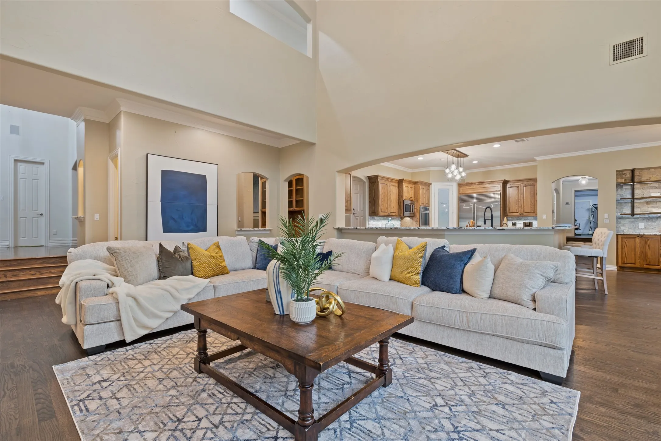 Single Family Residence For Sale in Tarrant County , 3206 Wintergreen Terrace, Grapevine, Texas 76051, 4 Bedroom, 5 Bathroom, 4 Garage spaces, 6,449 Sqft, built in 1997, Preowned, mls#20943073, Real Estate Agent in Grapevine, Homes For Sale in Tarrant county, Homes For Sale in Grapevine, Realtor in Grapevine Texas, Real Estate Brokerage Independent Realty Texas, Luminita Cordes Realtor