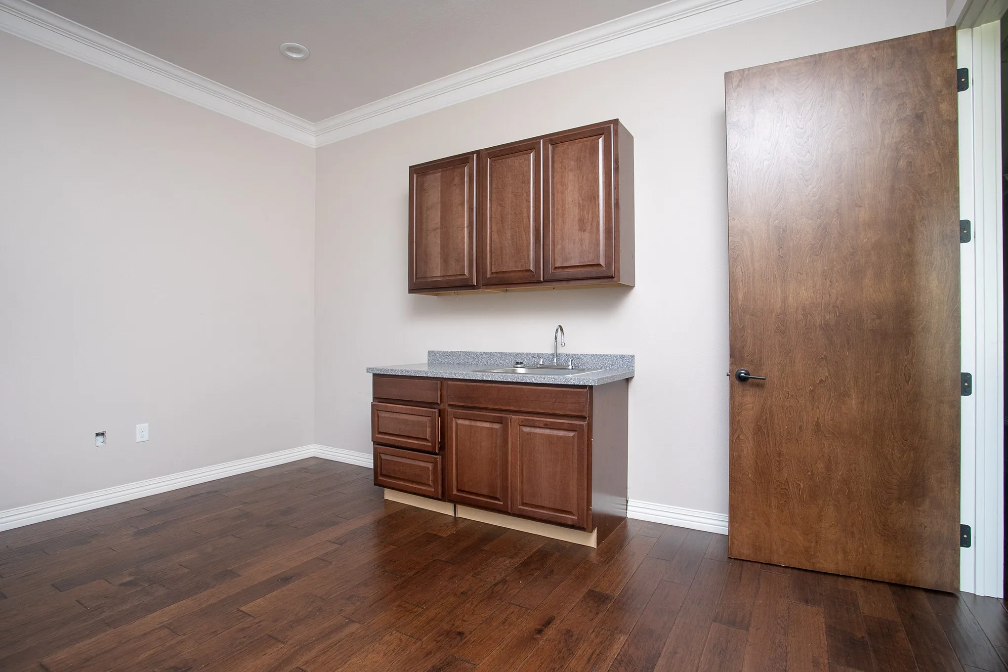 Office For Rent in Smith County , 2311 Dueling Oaks Drive 20, Tyler, Texas 75703, 0, 0, Garage spaces, 0 Sqft, built in 2017, Preowned, Price $2,331, mls#20943670, Real Estate Agent in Tyler, Homes For Rent in Smith county, Homes For Rent in Tyler, Realtor in Tyler Texas, Real Estate Brokerage Independent Realty Texas, Luminita Cordes Realtor