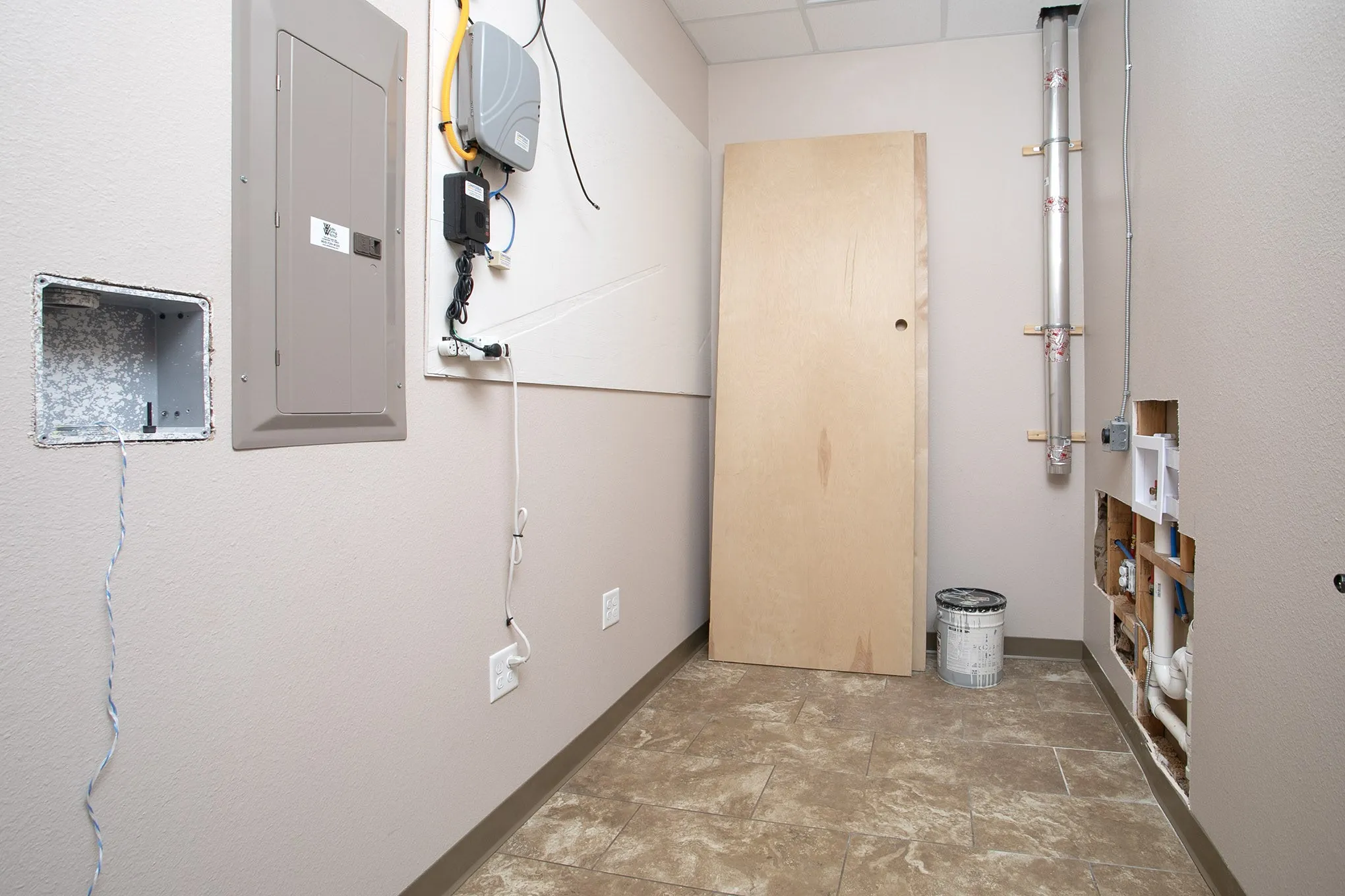 Office For Rent in Smith County , 2311 Dueling Oaks Drive 20, Tyler, Texas 75703, 0, 0, Garage spaces, 0 Sqft, built in 2017, Preowned, Price $2,331, mls#20943670, Real Estate Agent in Tyler, Homes For Rent in Smith county, Homes For Rent in Tyler, Realtor in Tyler Texas, Real Estate Brokerage Independent Realty Texas, Luminita Cordes Realtor