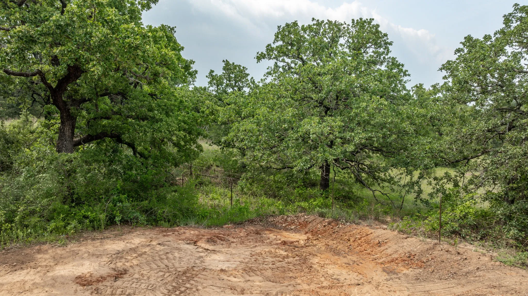 Farm For Sale in Comanche County , 2850 County Road 434, Dublin, Texas 76446, 2 Bedroom, 2 Bathroom, Garage spaces, 1,008 Sqft, built in 1970, mls#20944281, Real Estate Agent in Dublin, Homes For Sale in Comanche county, Homes For Sale in Dublin, Realtor in Dublin Texas, Real Estate Brokerage Independent Realty Texas, Luminita Cordes Realtor