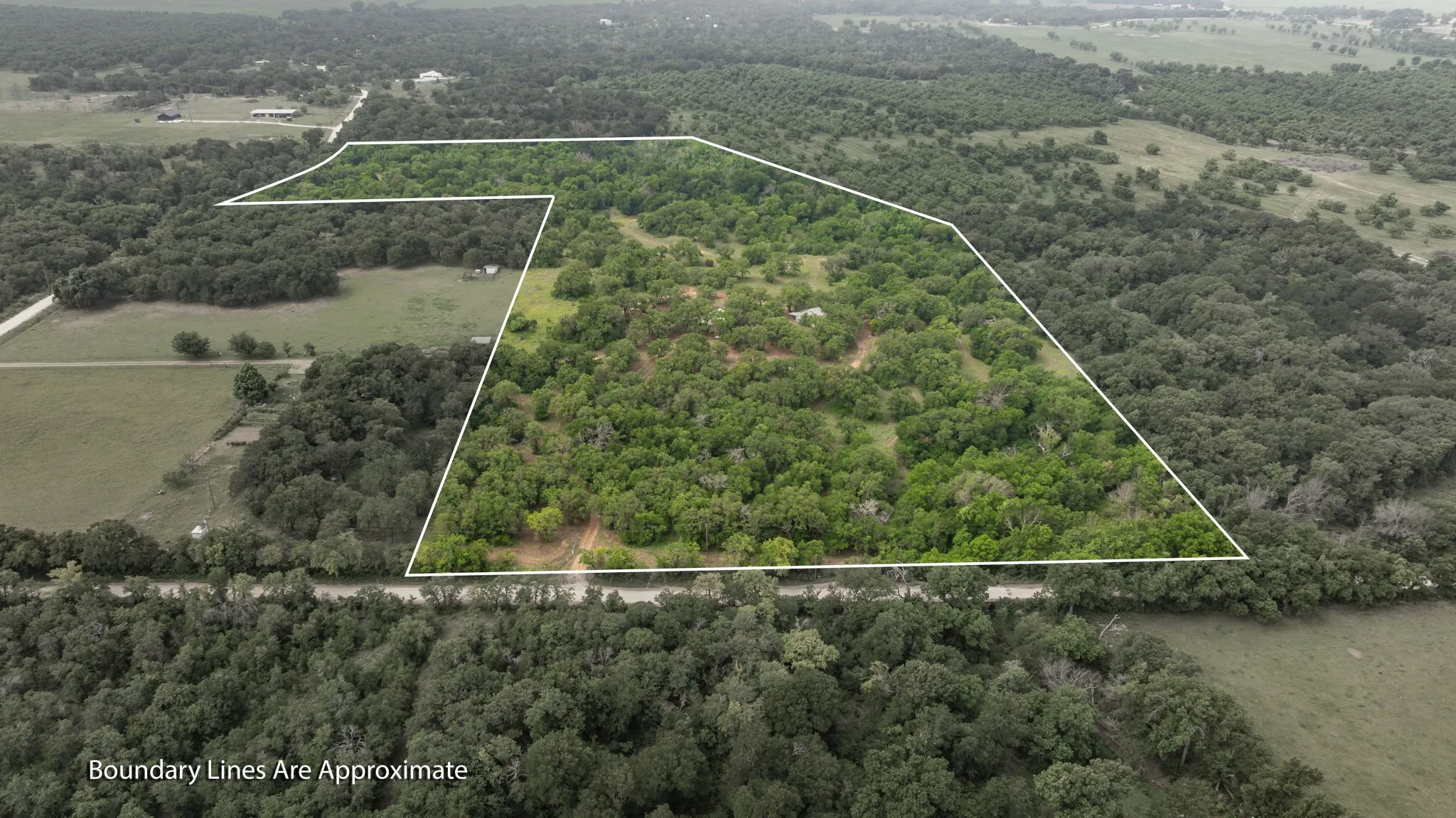 Farm For Sale in Comanche County , 2850 County Road 434, Dublin, Texas 76446, 2 Bedroom, 2 Bathroom, Garage spaces, 1,008 Sqft, built in 1970, mls#20944281, Real Estate Agent in Dublin, Homes For Sale in Comanche county, Homes For Sale in Dublin, Realtor in Dublin Texas, Real Estate Brokerage Independent Realty Texas, Luminita Cordes Realtor