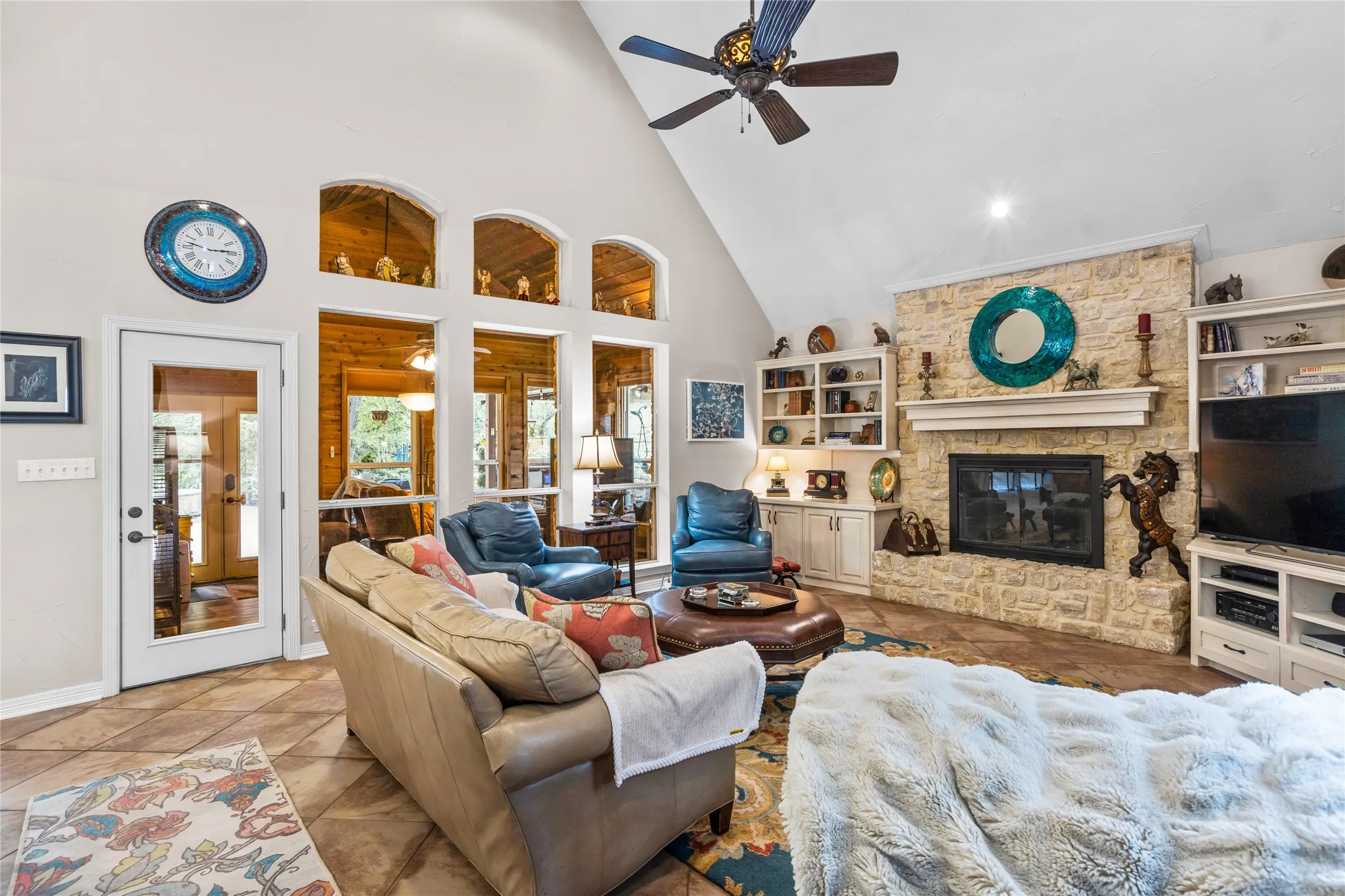 Single Family Residence For Sale in Parker County , 110 Bent Creek Ranch Court, Fort Worth, Texas 76126, 5 Bedroom, 5 Bathroom, 3 Garage spaces, 4,965 Sqft, built in 2002, mls#20940132, Real Estate Agent in Fort Worth, Homes For Sale in Parker county, Homes For Sale in Fort Worth, Realtor in Fort Worth Texas, Real Estate Brokerage Independent Realty Texas, Luminita Cordes Realtor