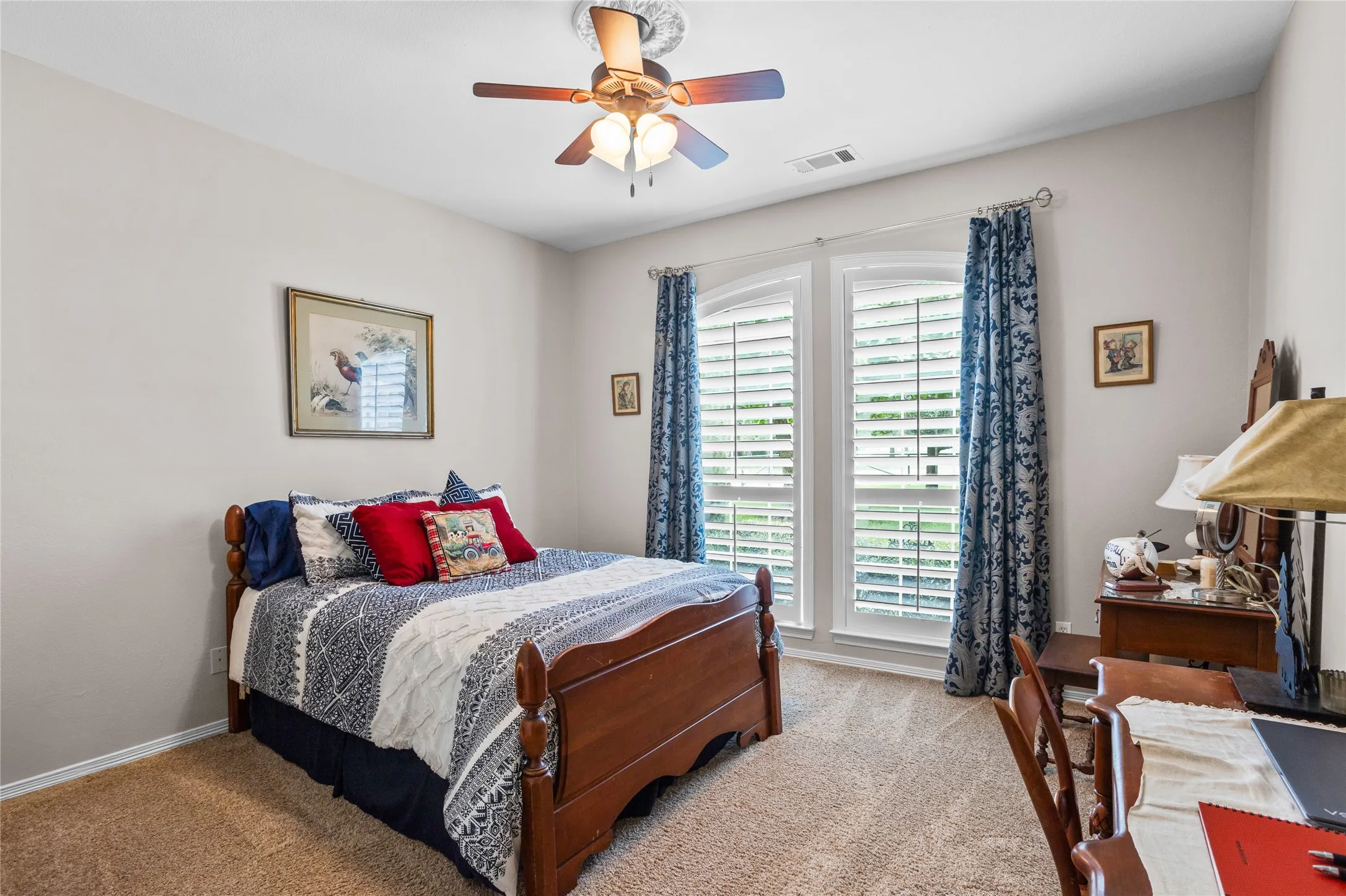 Single Family Residence For Sale in Parker County , 110 Bent Creek Ranch Court, Fort Worth, Texas 76126, 5 Bedroom, 5 Bathroom, 3 Garage spaces, 4,965 Sqft, built in 2002, mls#20940132, Real Estate Agent in Fort Worth, Homes For Sale in Parker county, Homes For Sale in Fort Worth, Realtor in Fort Worth Texas, Real Estate Brokerage Independent Realty Texas, Luminita Cordes Realtor