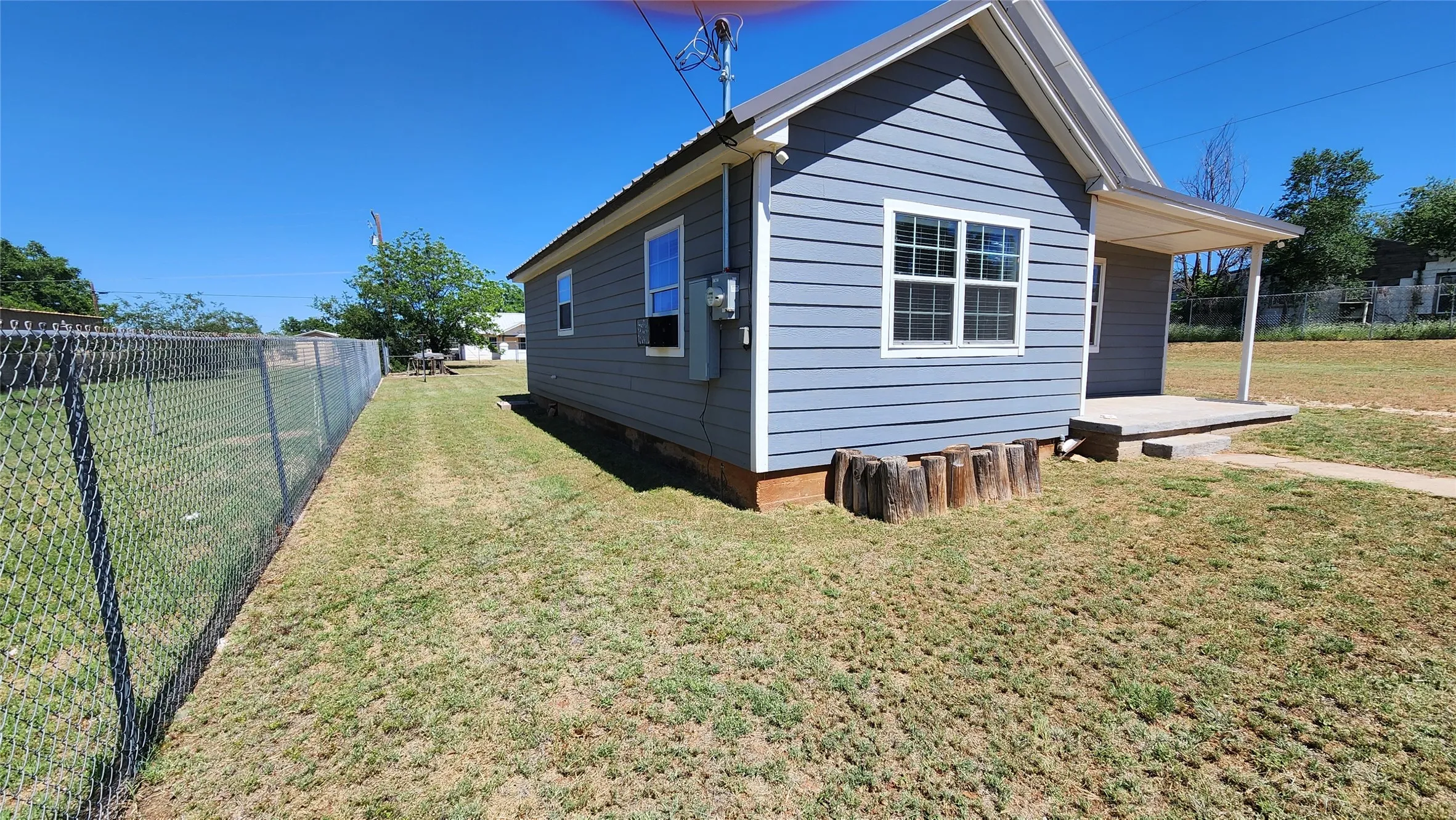 View of property exterior
