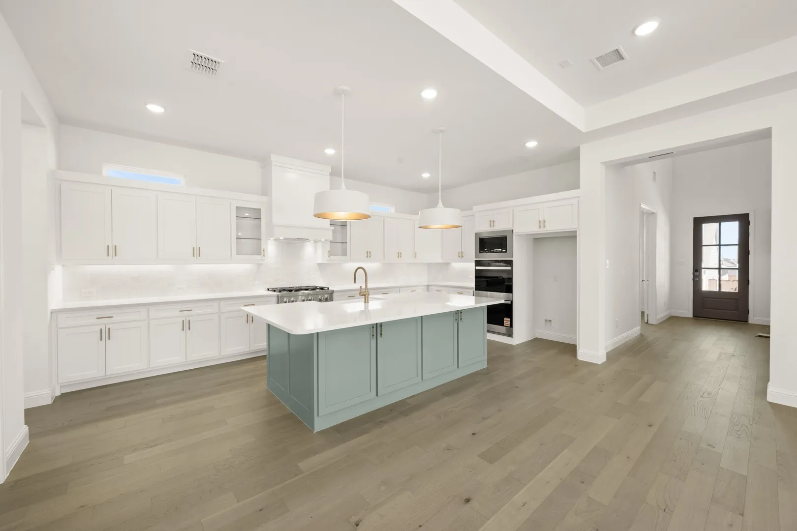 14465 Overlook Park- Kitchen-2