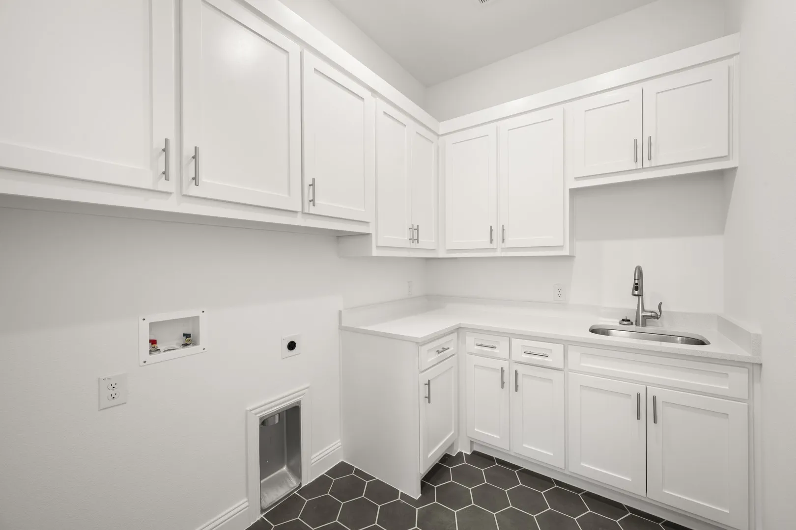 14465 Overlook Park- Utility-1