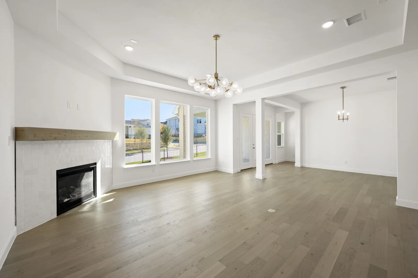 14465 Overlook Park- Living Room-1