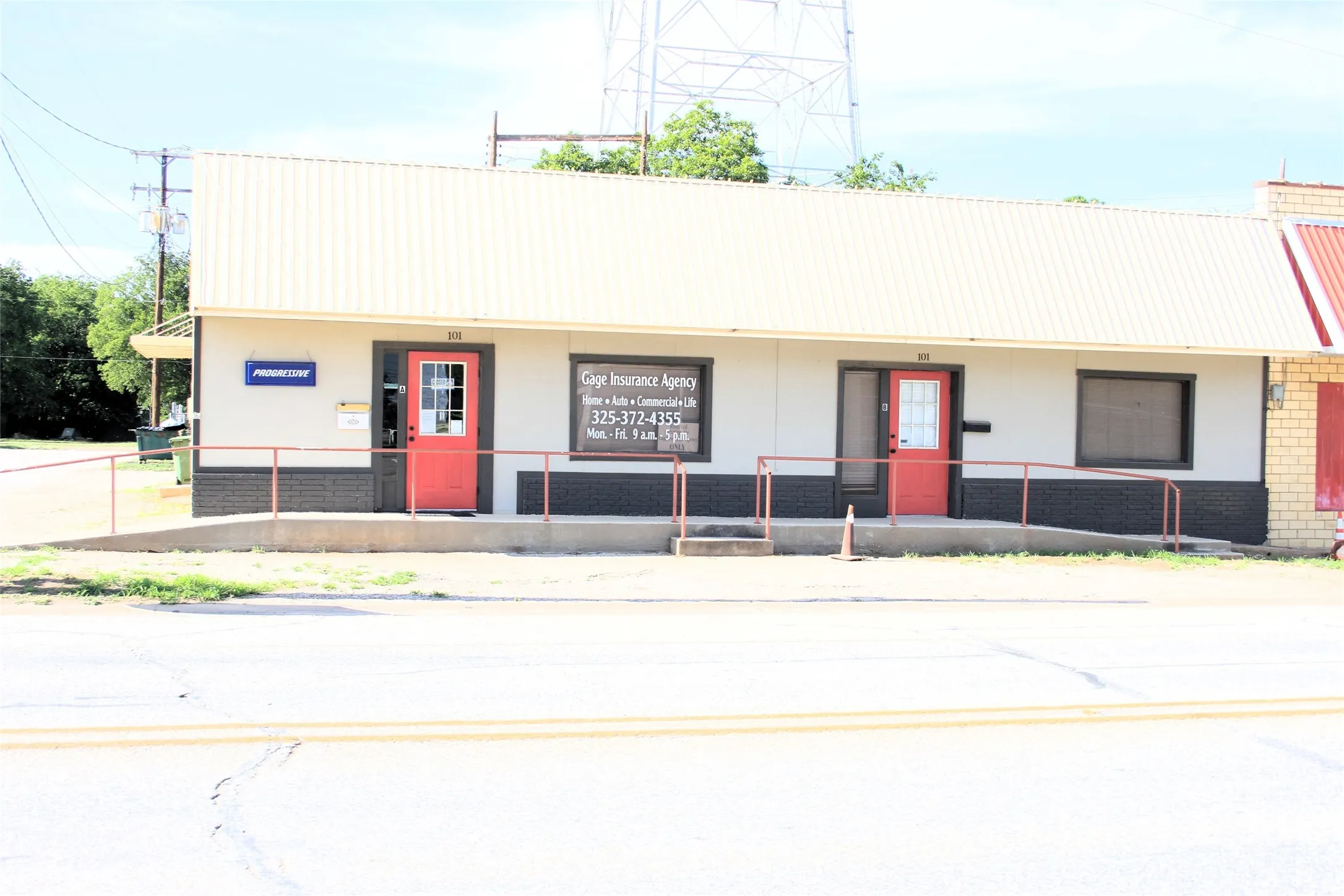 Business For Sale in San Saba County , 101 E Wallace Street, San Saba, Texas 76877, 0, 0, Garage spaces, 0 Sqft, built in 1970, Preowned, mls#20945349, Real Estate Agent in San Saba, Homes For Sale in San Saba county, Homes For Sale in San Saba, Realtor in San Saba Texas, Real Estate Brokerage Independent Realty Texas, Luminita Cordes Realtor