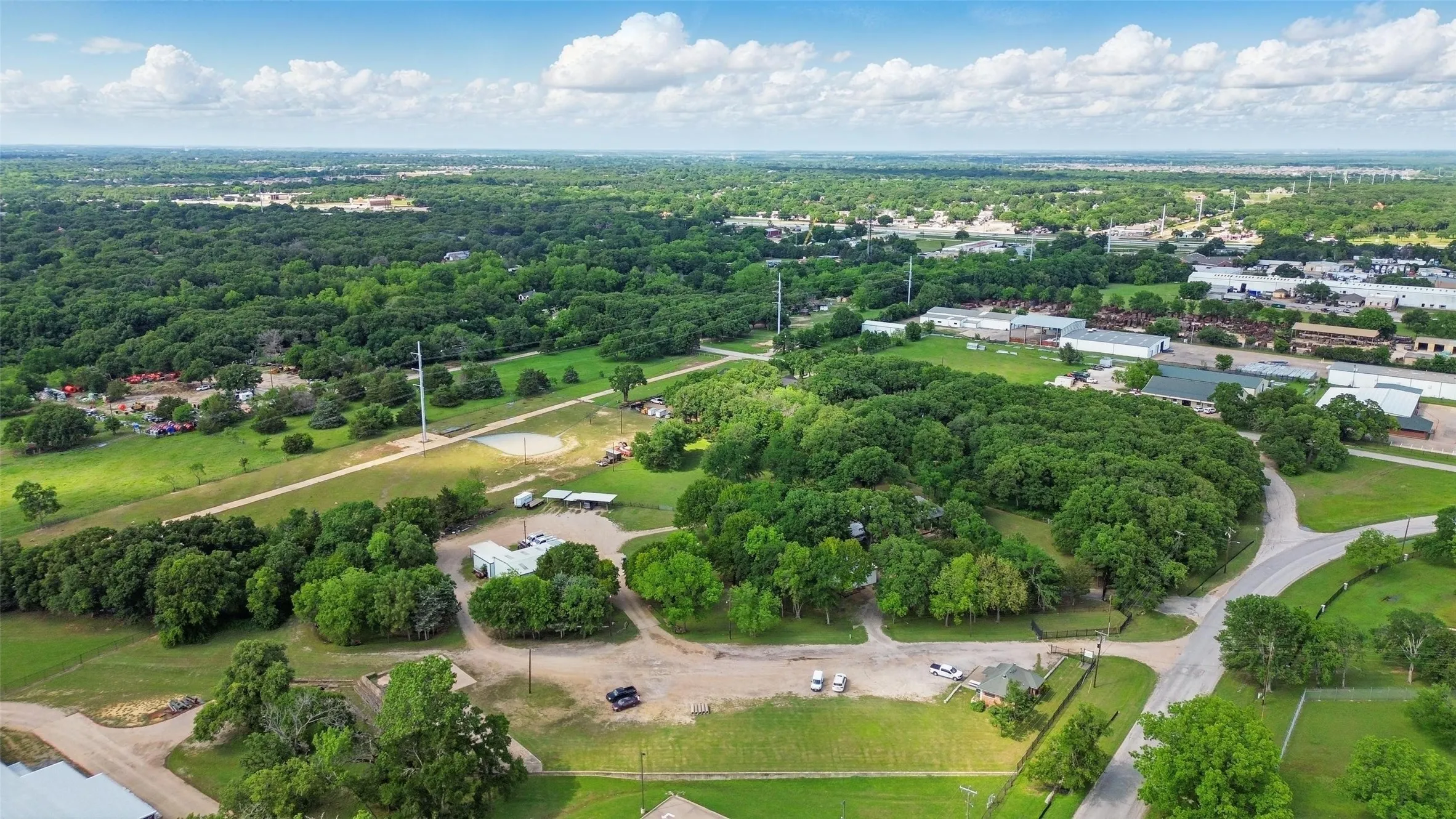 Industrial For Sale in Dallas County , 610 W Simonds Road, Seagoville, Texas 75159, 0, 0, Garage spaces, 0 Sqft, built in 1989, Preowned, mls#20945713, Real Estate Agent in Seagoville, Homes For Sale in Dallas county, Homes For Sale in Seagoville, Realtor in Seagoville Texas, Real Estate Brokerage Independent Realty Texas, Luminita Cordes Realtor