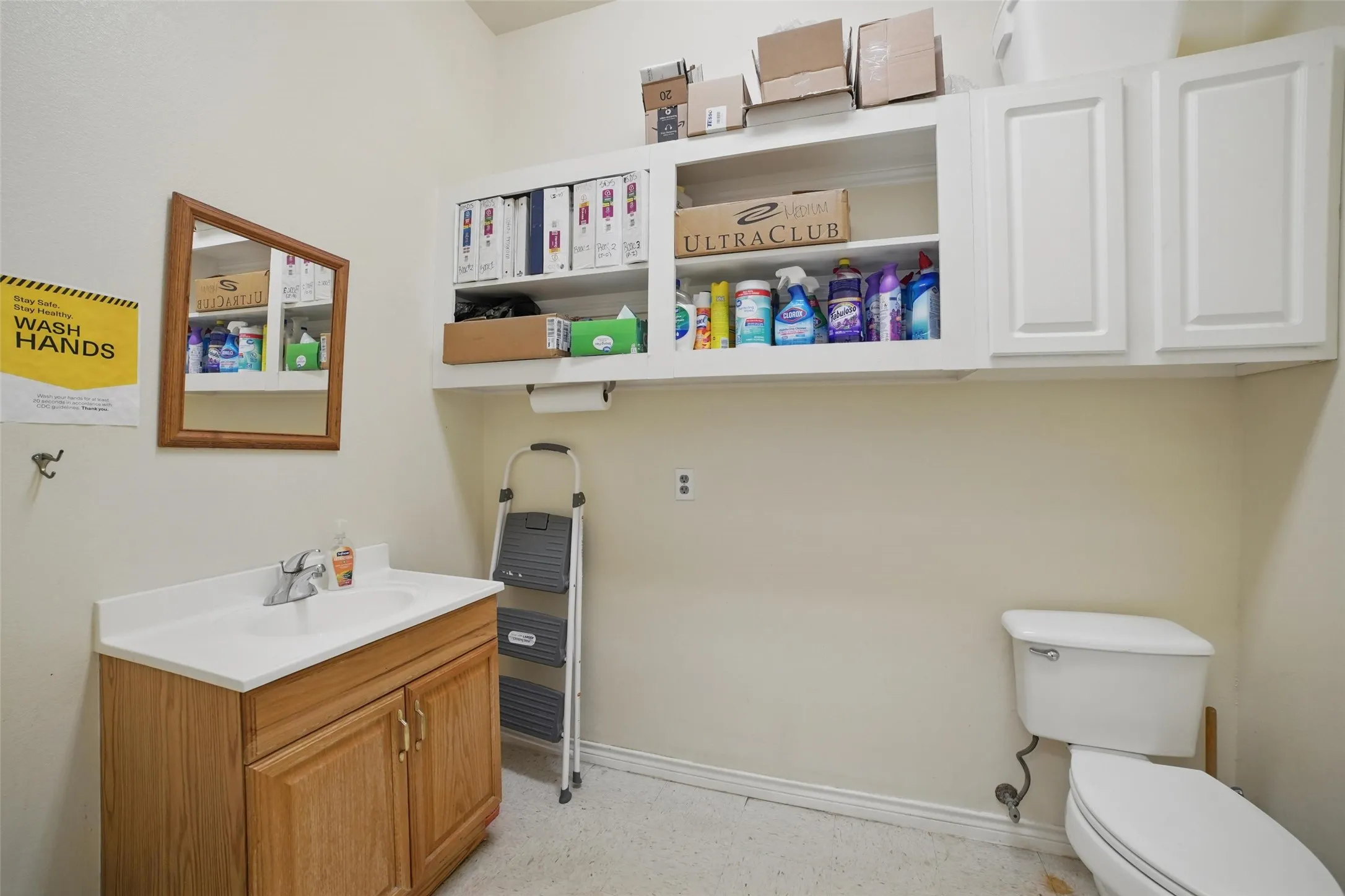 Industrial For Sale in Dallas County , 610 W Simonds Road, Seagoville, Texas 75159, 0, 0, Garage spaces, 0 Sqft, built in 1989, Preowned, mls#20945713, Real Estate Agent in Seagoville, Homes For Sale in Dallas county, Homes For Sale in Seagoville, Realtor in Seagoville Texas, Real Estate Brokerage Independent Realty Texas, Luminita Cordes Realtor