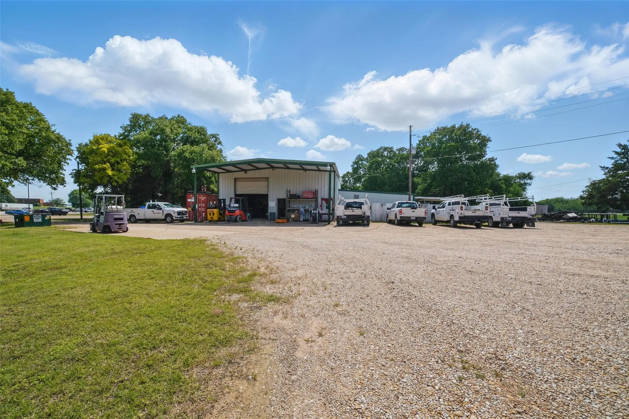 Industrial For Sale in Dallas County , 610 W Simonds Road, Seagoville, Texas 75159, 0, 0, Garage spaces, 0 Sqft, built in 1989, Preowned, mls#20945713, Real Estate Agent in Seagoville, Homes For Sale in Dallas county, Homes For Sale in Seagoville, Realtor in Seagoville Texas, Real Estate Brokerage Independent Realty Texas, Luminita Cordes Realtor