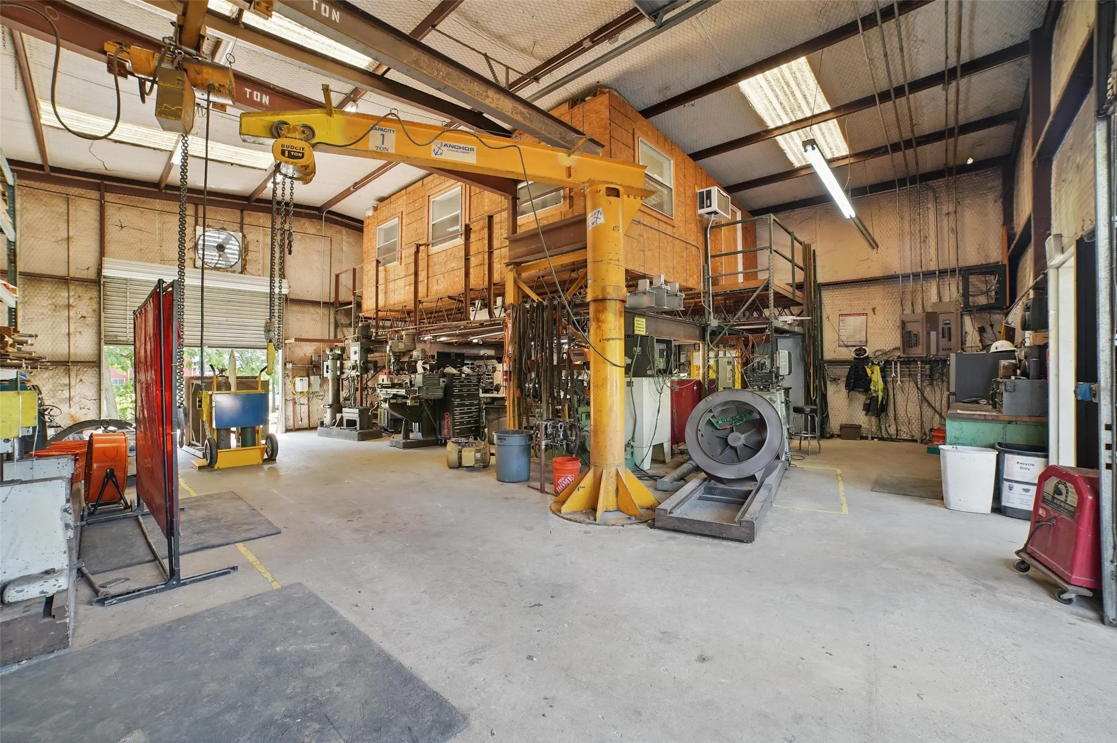 Industrial For Sale in Dallas County , 610 W Simonds Road, Seagoville, Texas 75159, 0, 0, Garage spaces, 0 Sqft, built in 1989, Preowned, mls#20945713, Real Estate Agent in Seagoville, Homes For Sale in Dallas county, Homes For Sale in Seagoville, Realtor in Seagoville Texas, Real Estate Brokerage Independent Realty Texas, Luminita Cordes Realtor