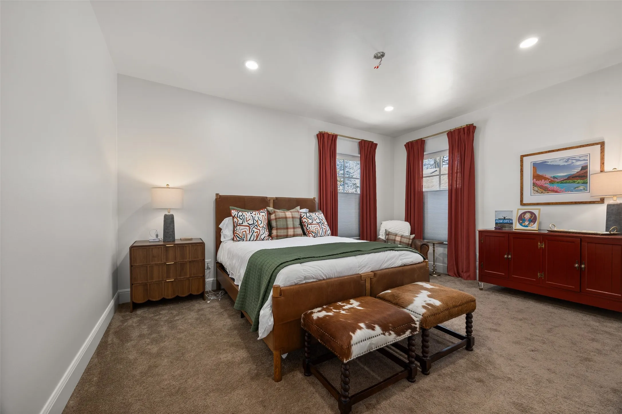 Single Family Residence For Sale in Tarrant County , 1716 Ashland Avenue, Fort Worth, Texas 76107, 5 Bedroom, 4 Bathroom, 2 Garage spaces, 4,370 Sqft, built in 2014, Preowned, mls#20945340, Real Estate Agent in Fort Worth, Homes For Sale in Tarrant county, Homes For Sale in Fort Worth, Realtor in Fort Worth Texas, Real Estate Brokerage Independent Realty Texas, Luminita Cordes Realtor