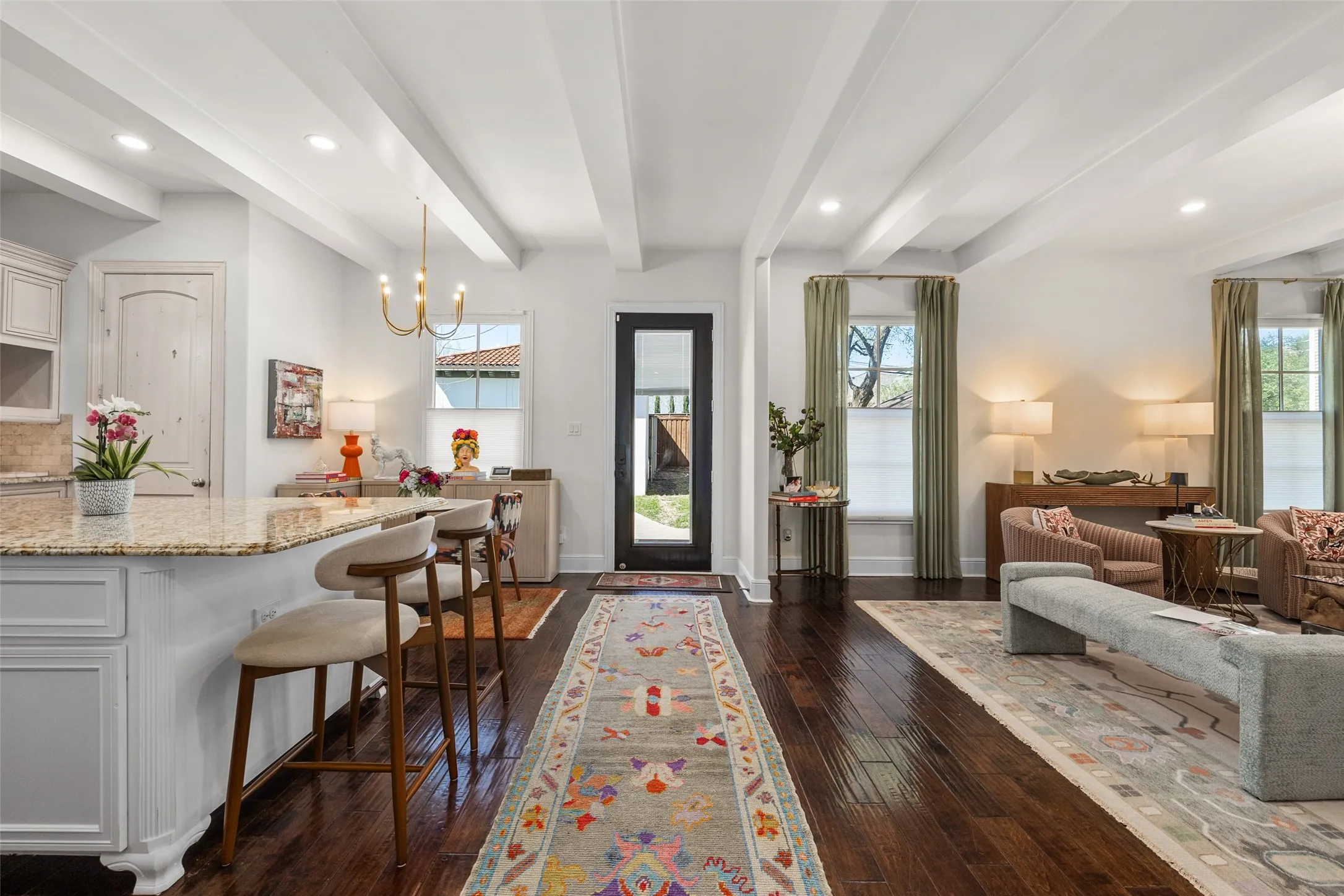 Single Family Residence For Sale in Tarrant County , 1716 Ashland Avenue, Fort Worth, Texas 76107, 5 Bedroom, 4 Bathroom, 2 Garage spaces, 4,370 Sqft, built in 2014, Preowned, mls#20945340, Real Estate Agent in Fort Worth, Homes For Sale in Tarrant county, Homes For Sale in Fort Worth, Realtor in Fort Worth Texas, Real Estate Brokerage Independent Realty Texas, Luminita Cordes Realtor