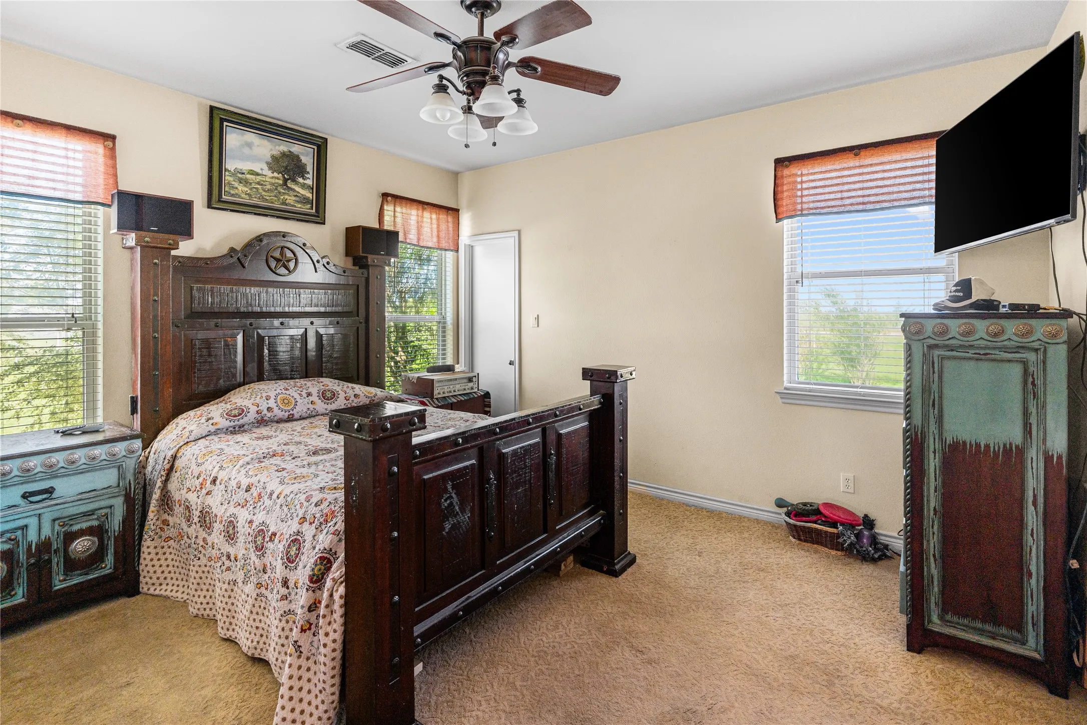 Farm For Sale in Cooke County , 590 County Road 385, Valley View, Texas 76272, 3 Bedroom, 3 Bathroom, 2 Garage spaces, 3,049 Sqft, built in 2003, Preowned, mls#20944318, Real Estate Agent in Valley View, Homes For Sale in Cooke county, Homes For Sale in Valley View, Realtor in Valley View Texas, Real Estate Brokerage Independent Realty Texas, Luminita Cordes Realtor