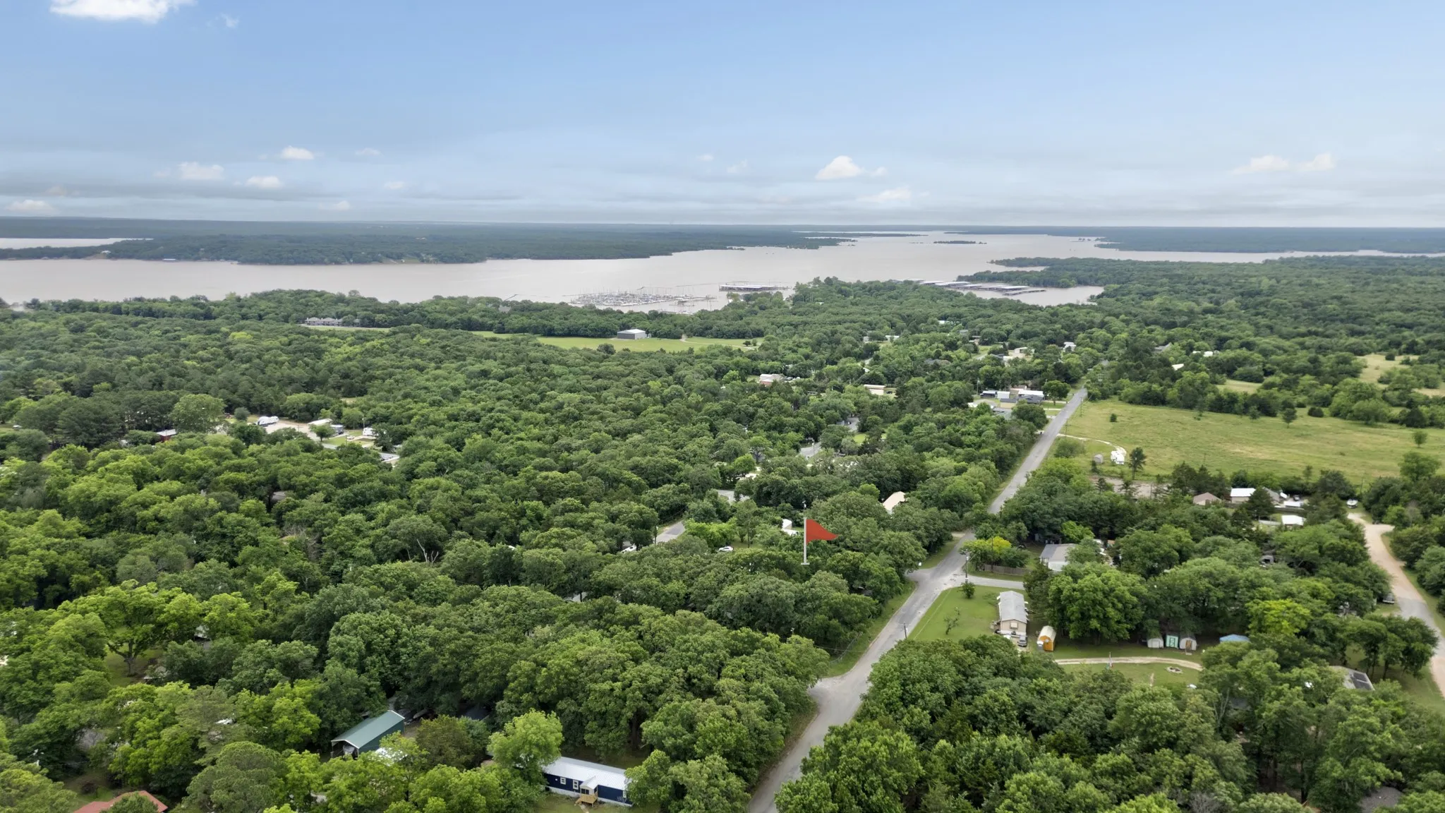 Single Family Residence For Sale in Grayson County , 97 Oak Trail Drive, Gordonville, Texas 76245, 4 Bedroom, 2 Bathroom, Garage spaces, 2,013 Sqft, built in 1960, mls#20946162, Real Estate Agent in Gordonville, Homes For Sale in Grayson county, Homes For Sale in Gordonville, Realtor in Gordonville Texas, Real Estate Brokerage Independent Realty Texas, Luminita Cordes Realtor