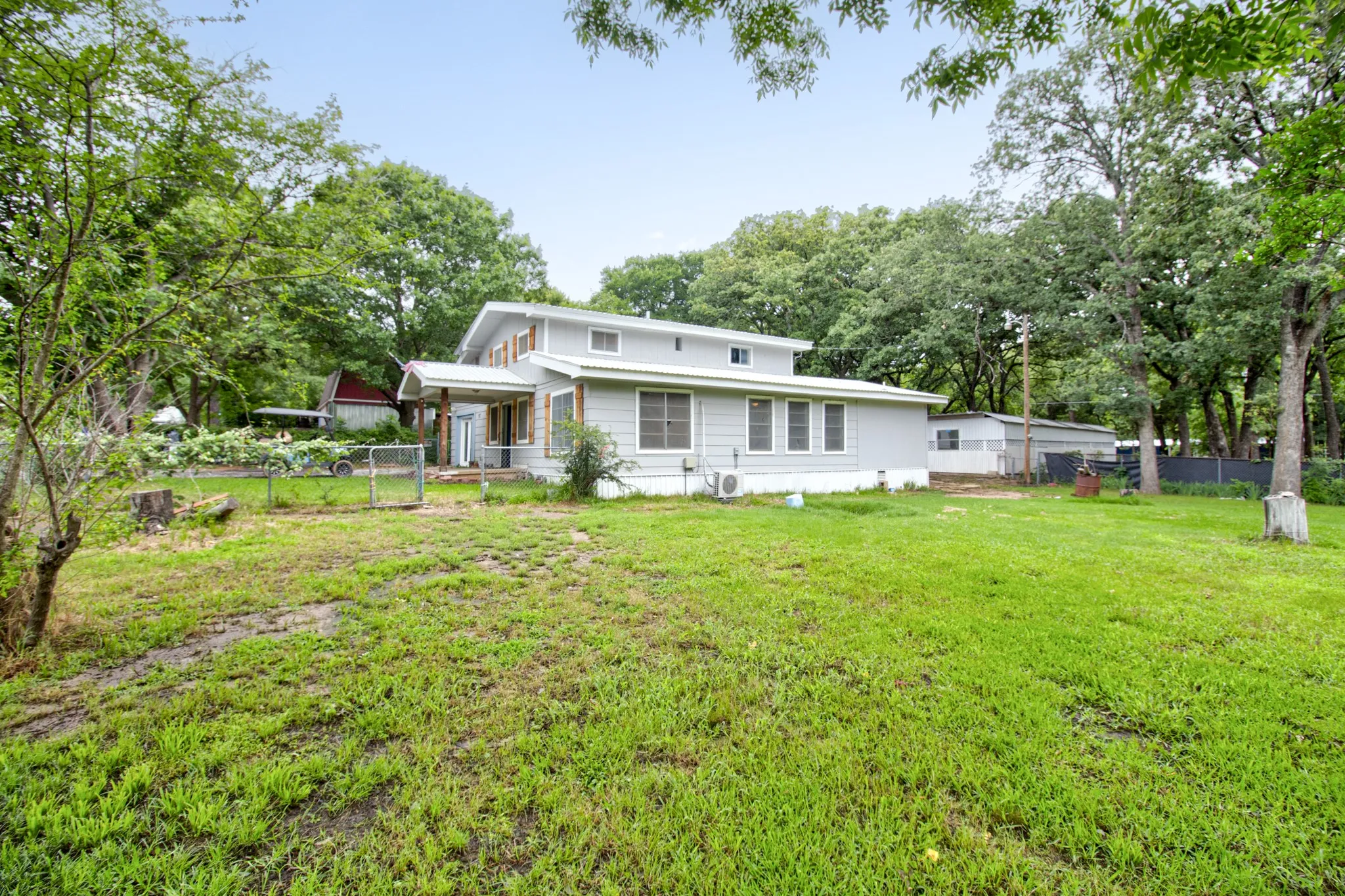 Spacious Yard