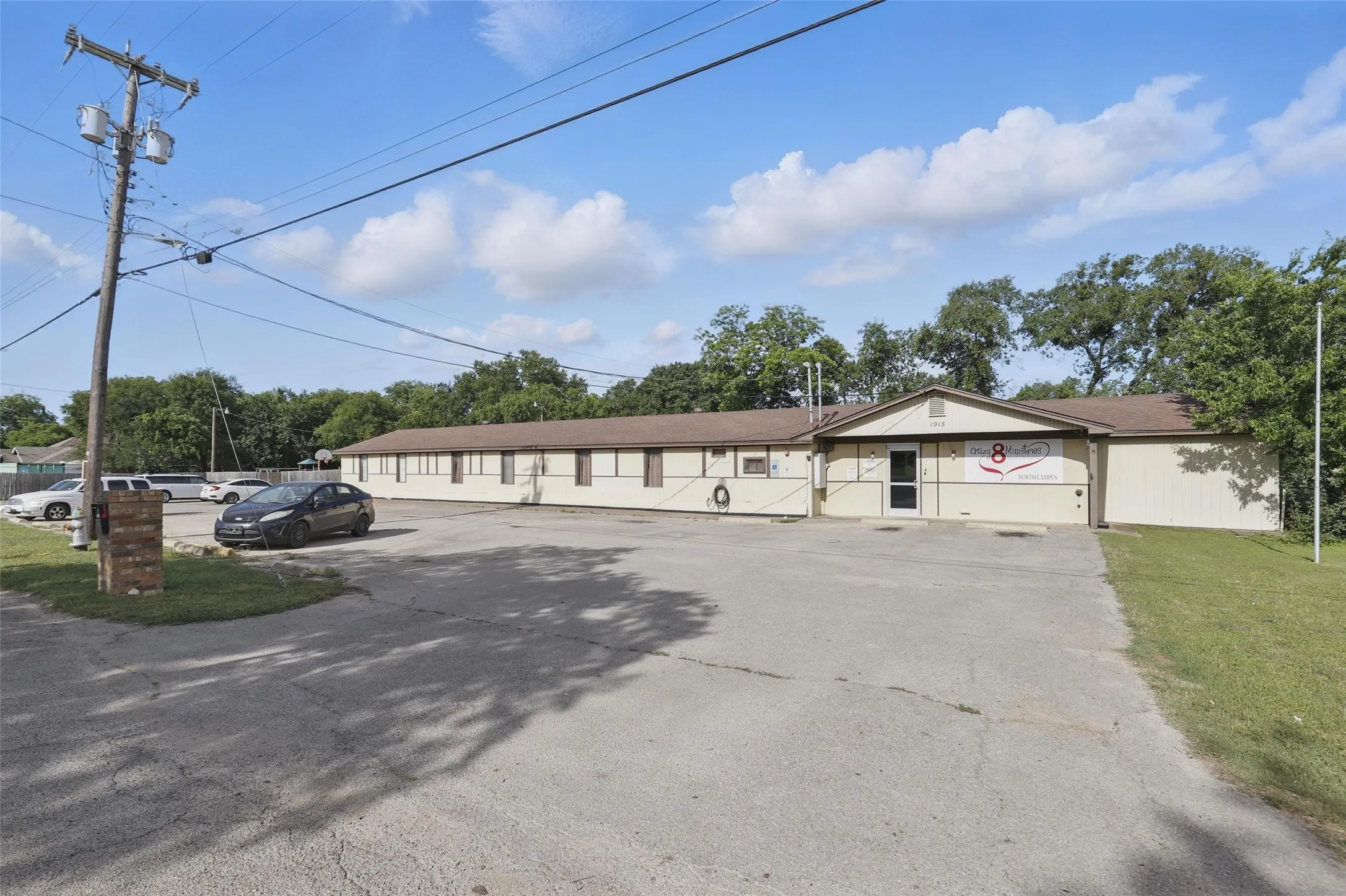 Business For Sale in Johnson County , 1915 N Wilhite Street, Cleburne, Texas 76031, 0, 0, Garage spaces, 0 Sqft, built in 0, Preowned, mls#20946666, Real Estate Agent in Cleburne, Homes For Sale in Johnson county, Homes For Sale in Cleburne, Realtor in Cleburne Texas, Real Estate Brokerage Independent Realty Texas, Luminita Cordes Realtor