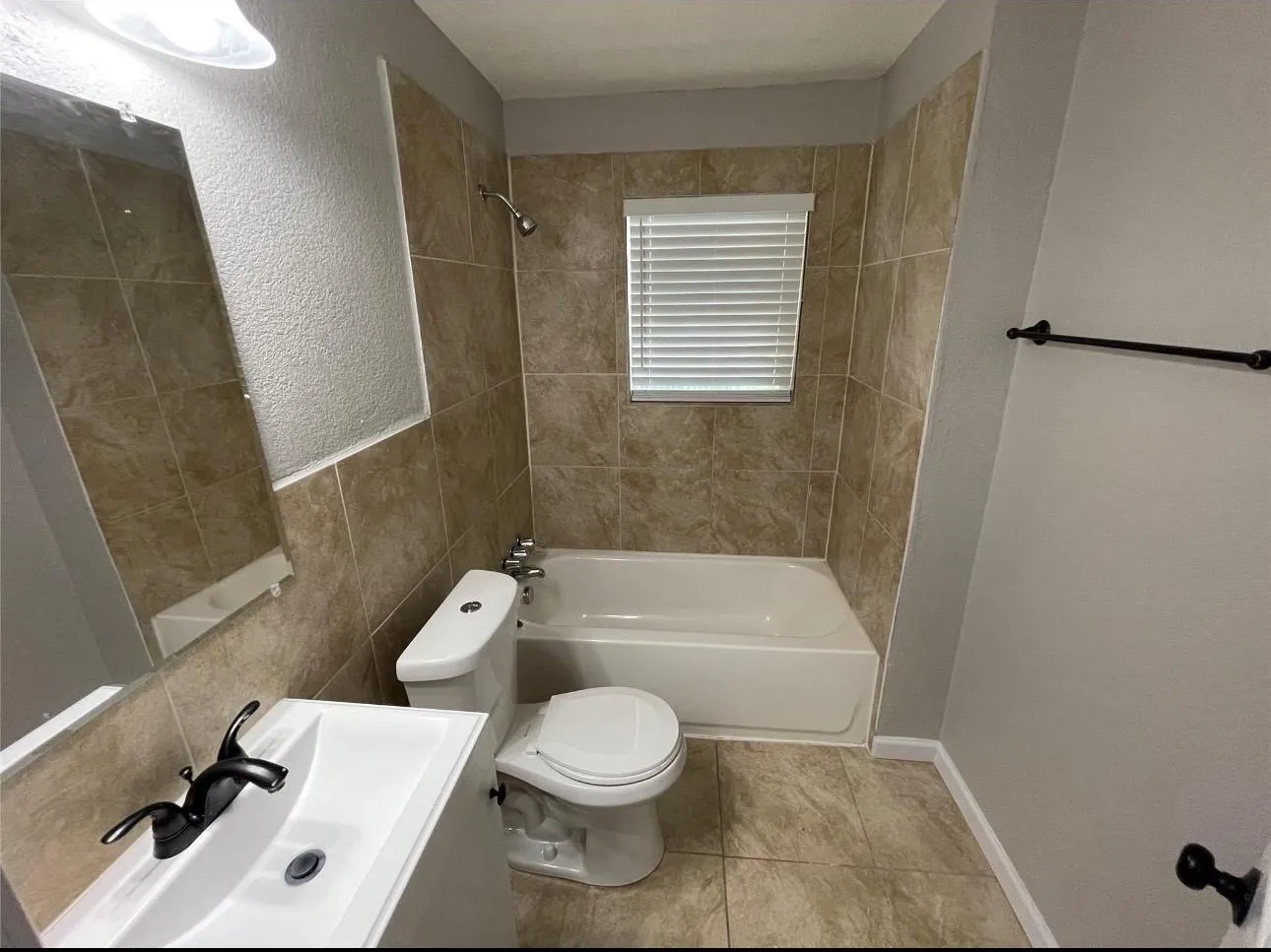 Single Family Residence For Sale in Dallas County , 2722 Hector Street, Dallas, Texas 75210, 3 Bedroom, 2 Bathroom, Garage spaces, 1,014 Sqft, built in 1939, Preowned, mls#20942608, Real Estate Agent in Dallas, Homes For Sale in Dallas county, Homes For Sale in Dallas, Realtor in Dallas Texas, Real Estate Brokerage Independent Realty Texas, Luminita Cordes Realtor